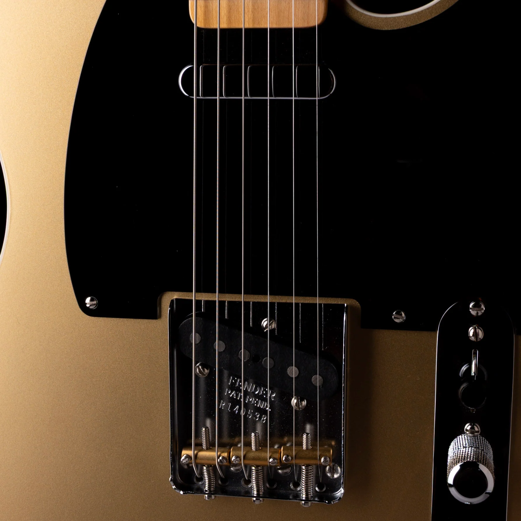 Fender Custom Shop Truetone Two Tone Telecaster NOS Aztec Gold - Image 4
