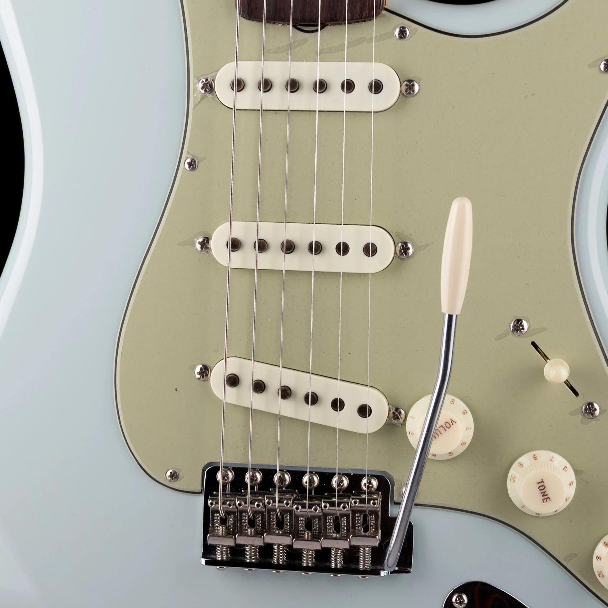 Fender Custom Shop Vintage Custom 1959 Stratocaster Time Capsule Faded Aged Sonic Blue With Case - Image 4