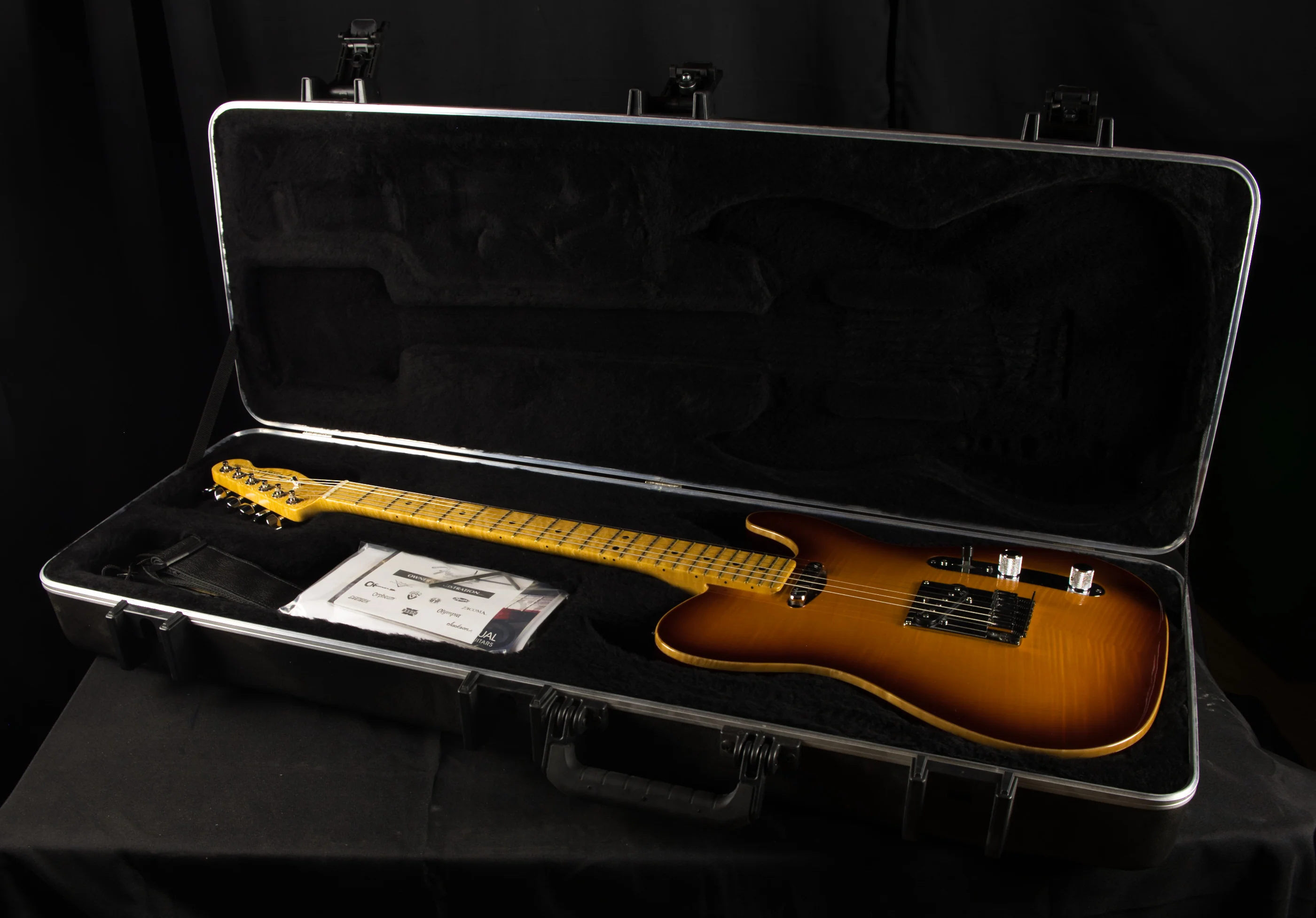 Pre Owned Fender American Design Select Carved Maple Top Telecaster Flame Maple Amber Sunburst - Image 11