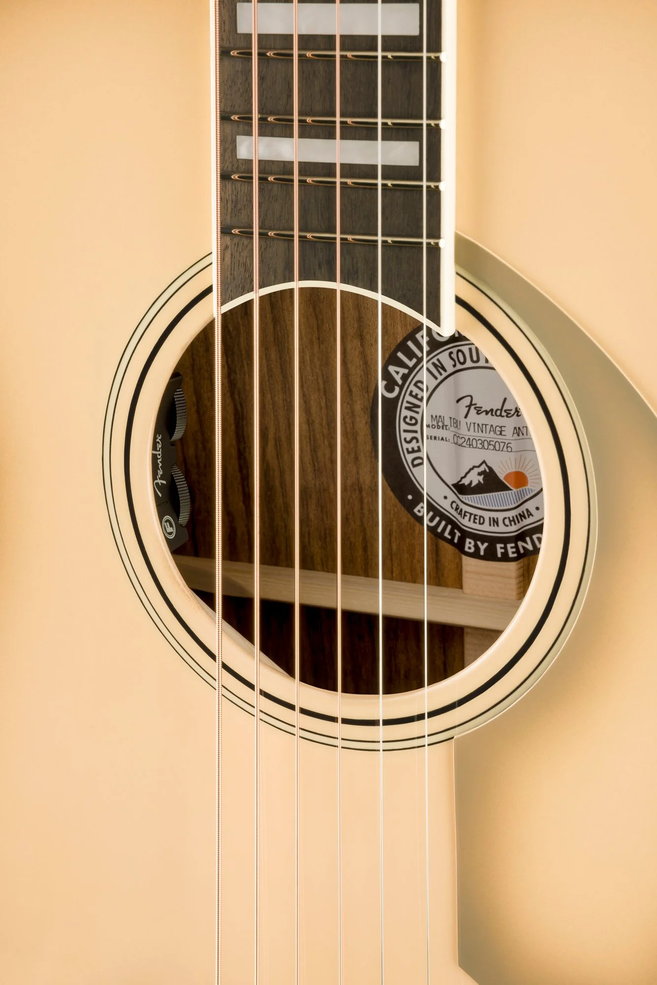 Fender Limited Edition California Vintage Malibu Antigua With Case - Demo - Image 8