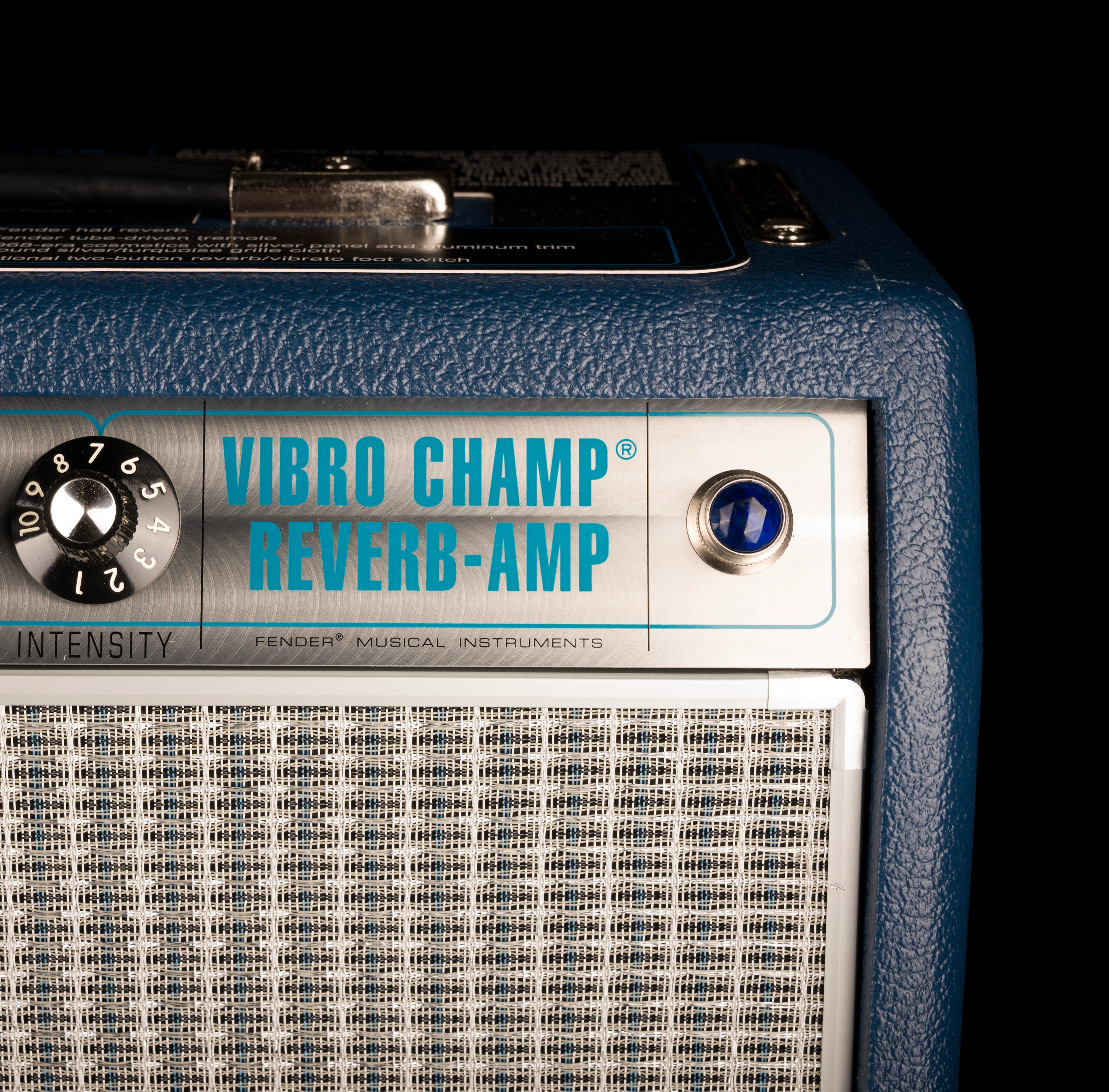 Fender Limited Edition FSR '68 Custom Vibro Champ Navy Guitar Amp Combo - Image 5