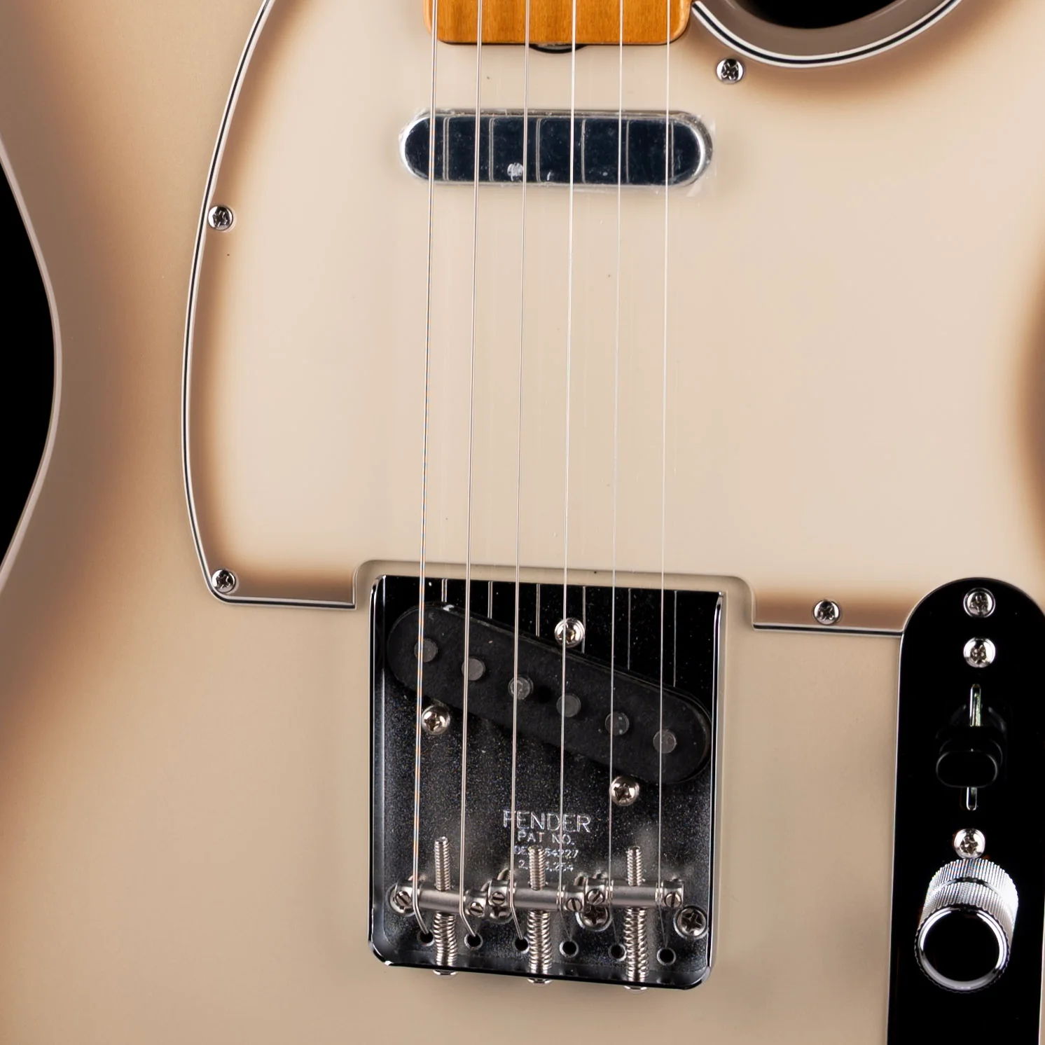 Fender Limited Edition Vintera II 60's Telecaster Antigua with Gig Bag - Image 4