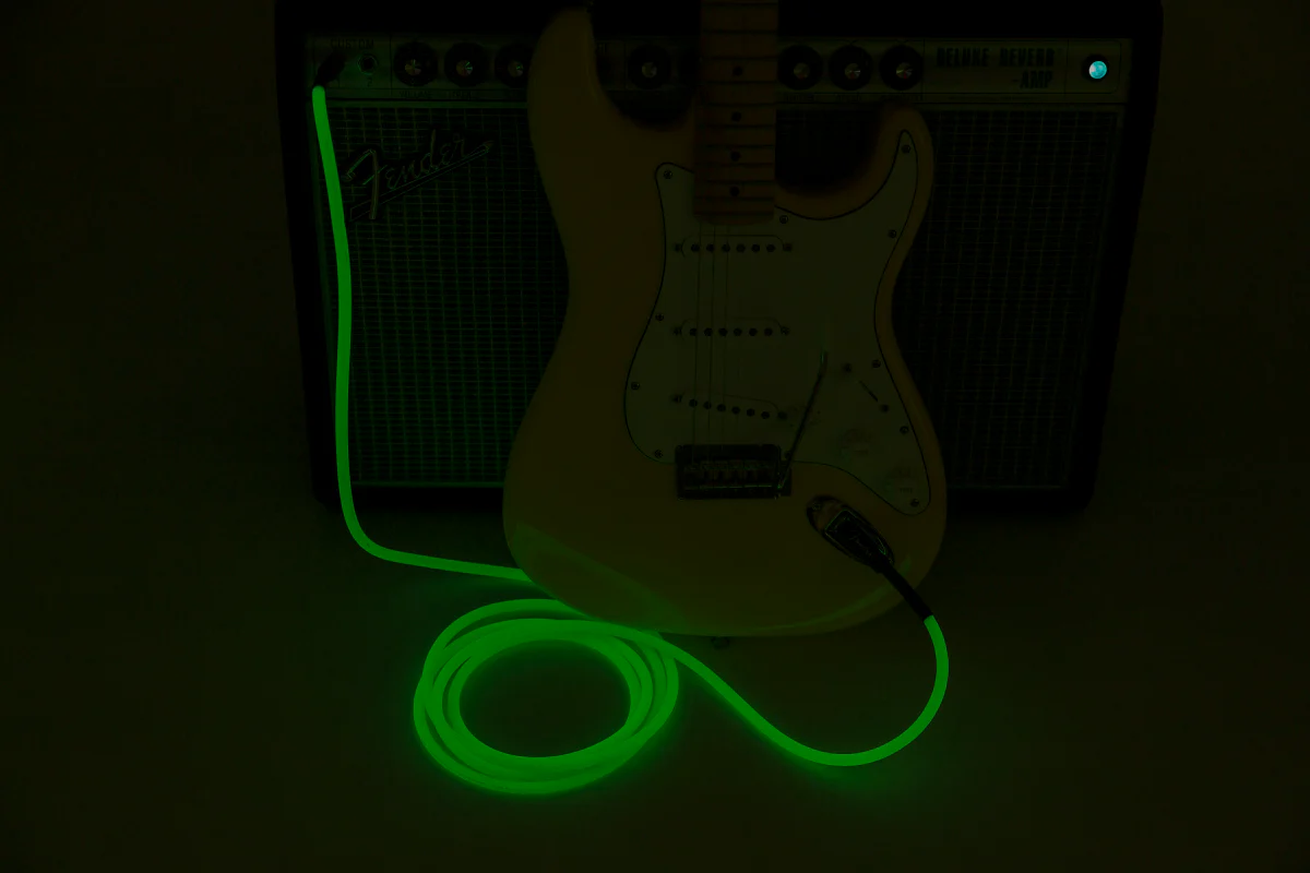 Fender Professional 10-ft. Glow In Dark Cable Green - Image 6