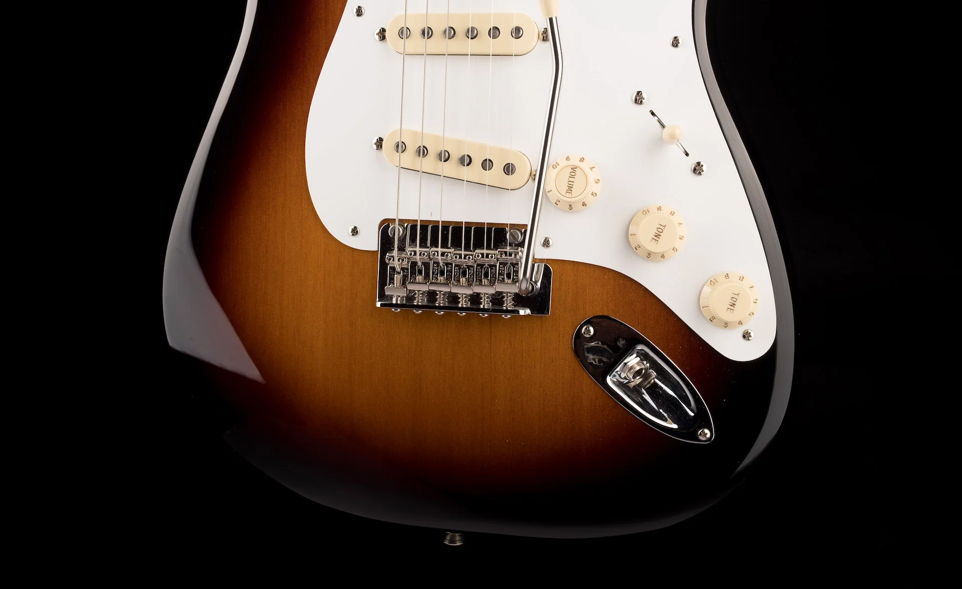 Used Fender Vintera 50's Modified Strat 2-Tone Sunburst With Gig Bag - Image 5