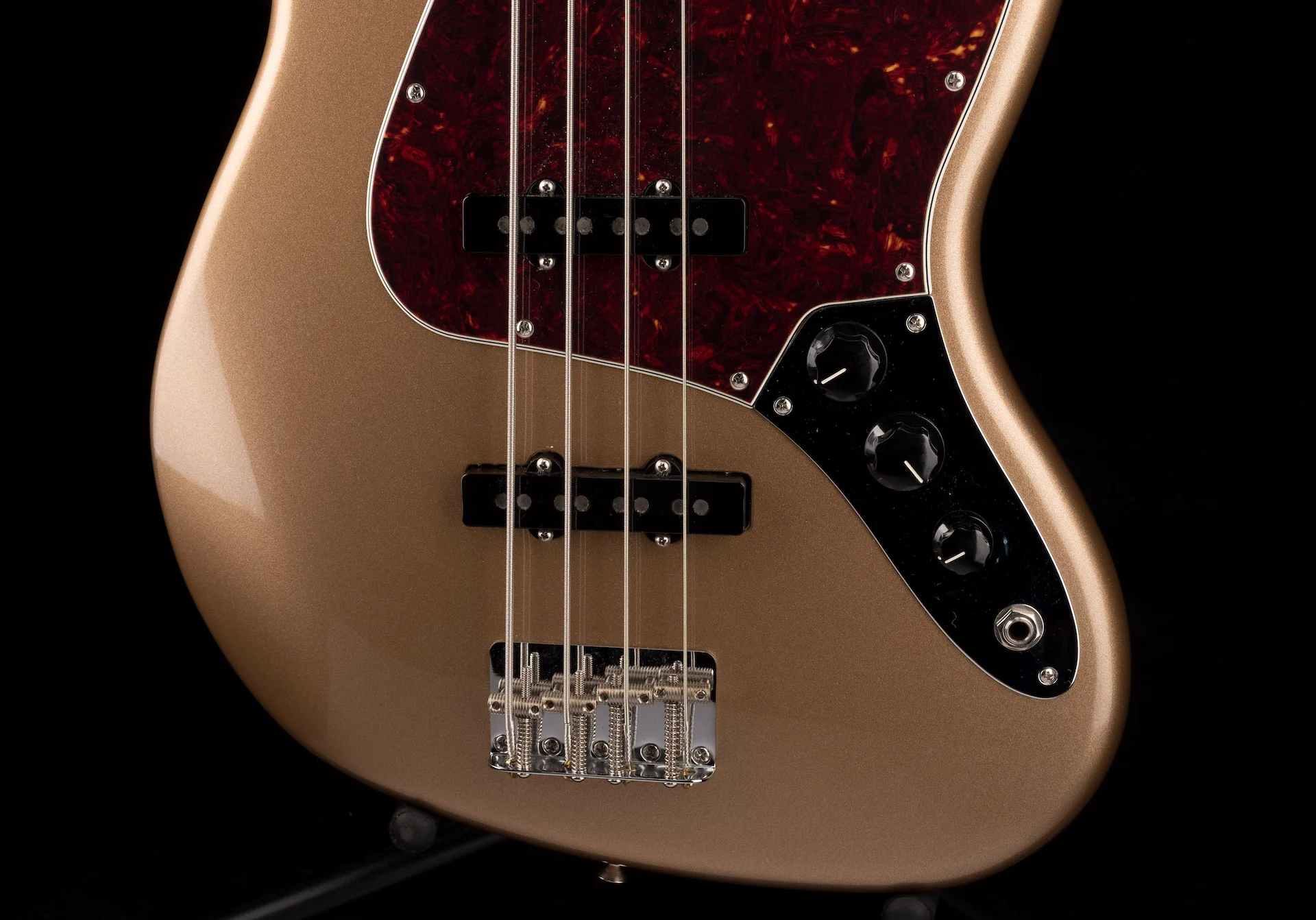 Fender Vintera '60s Jazz Bass Firemist Gold With Gig Bag ***B-STOCK*** - Image 5