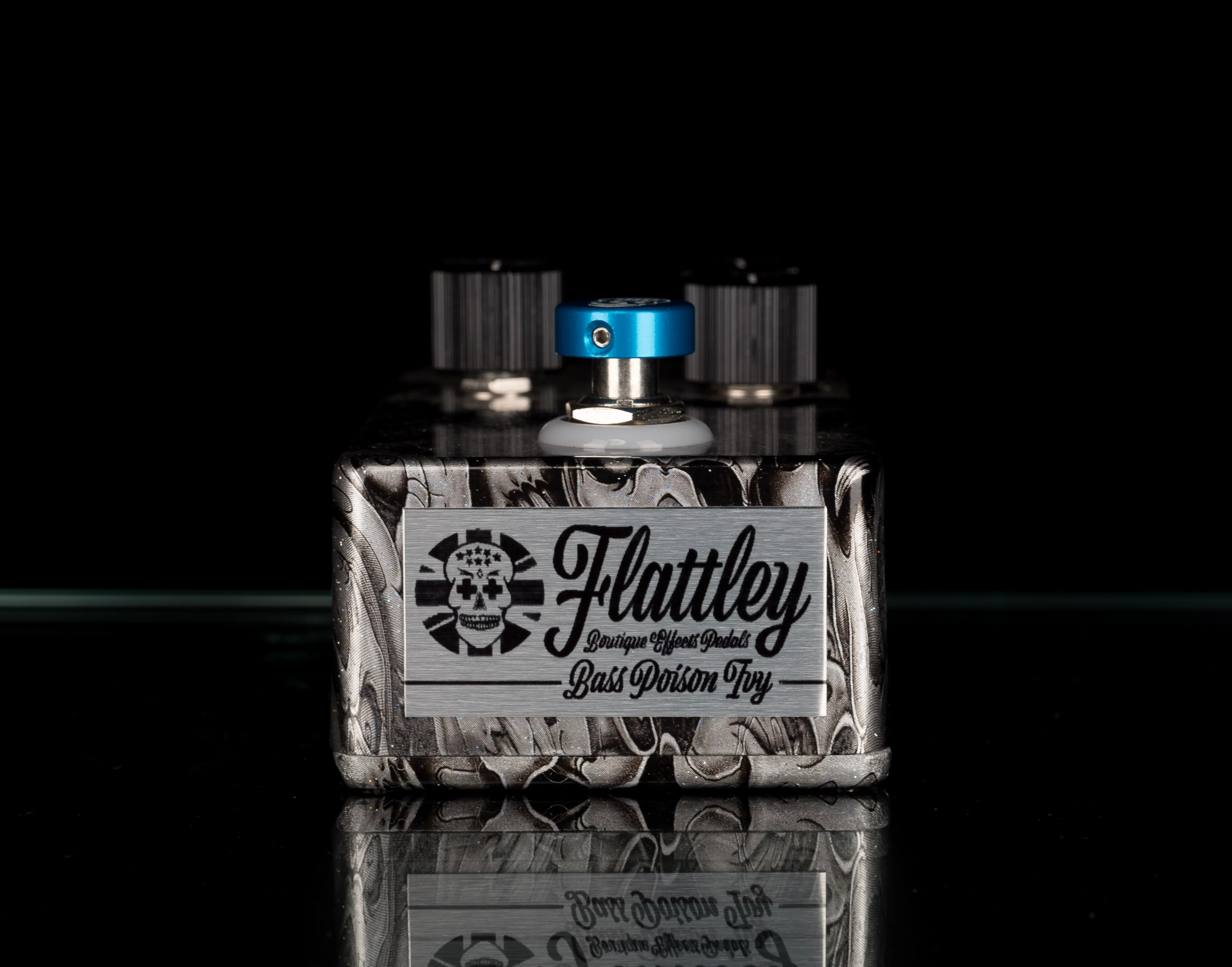 Flattley Guitar Effect Pedals Platinum Series Poison Ivy Bass Fuzz Pedal - Image 6