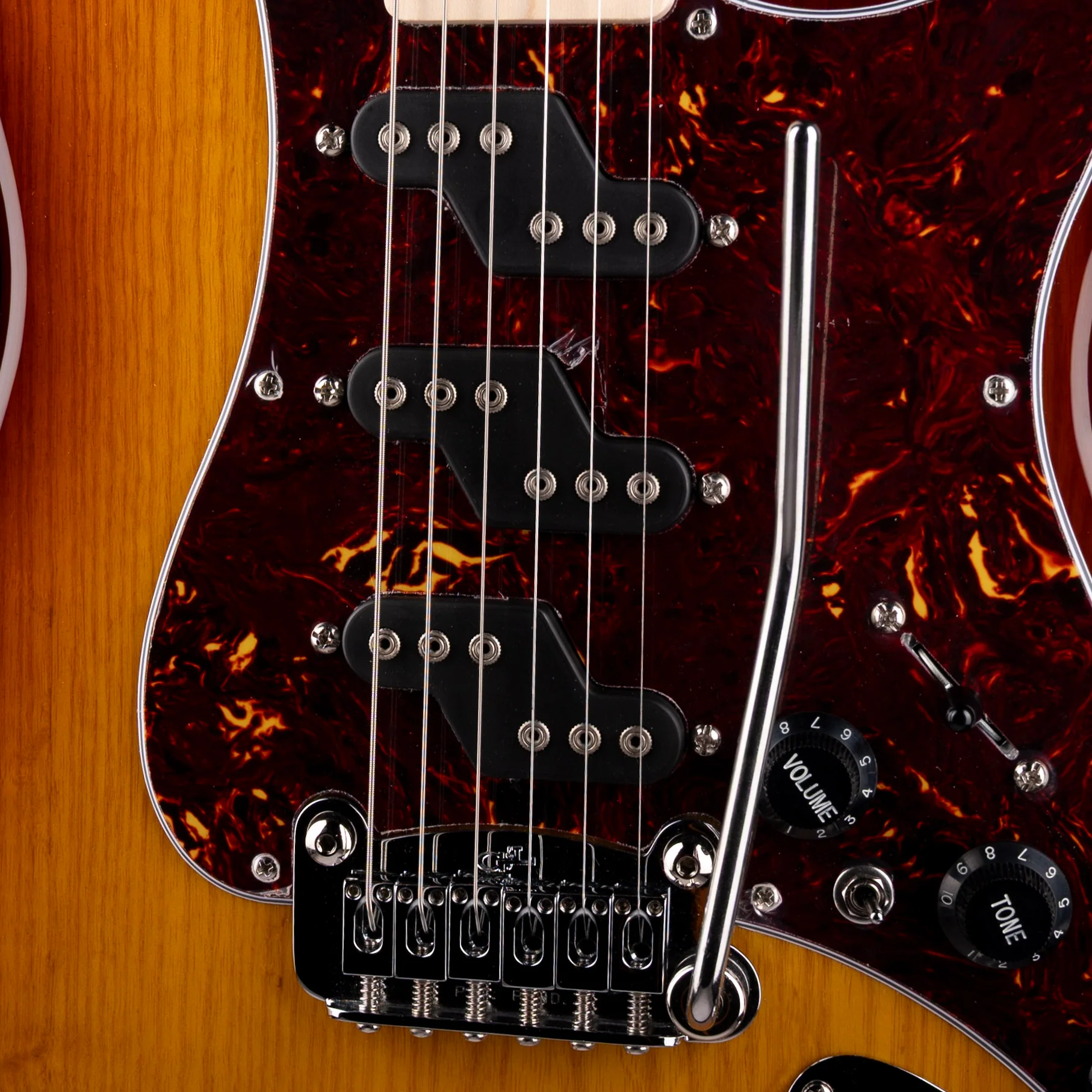 G&L  Fullerton Deluxe Comanche Old School Tobacco With Gig Bag - Image 4