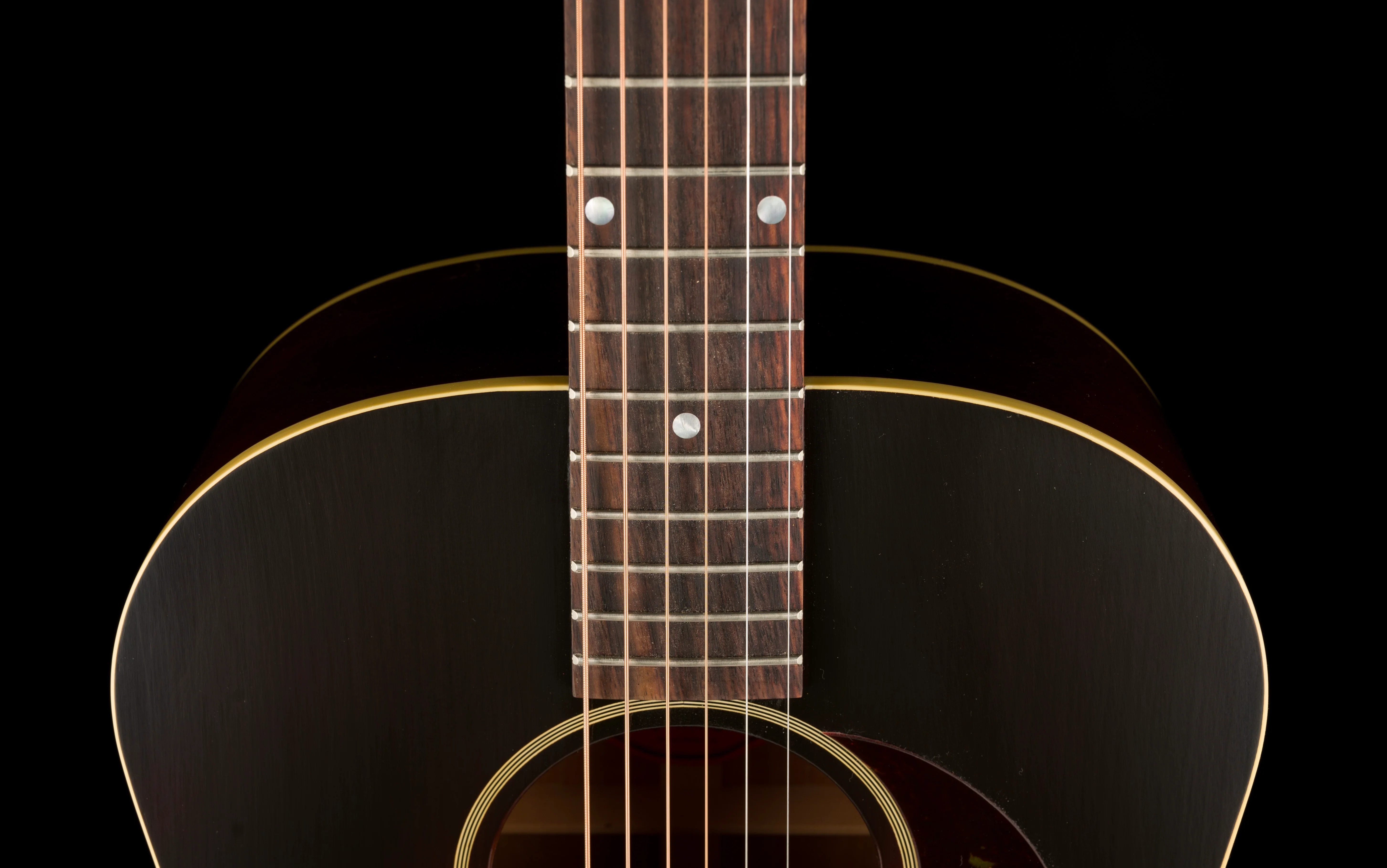 Gibson 1942 Banner J-45 Vintage Sunburst With Case - Image 4