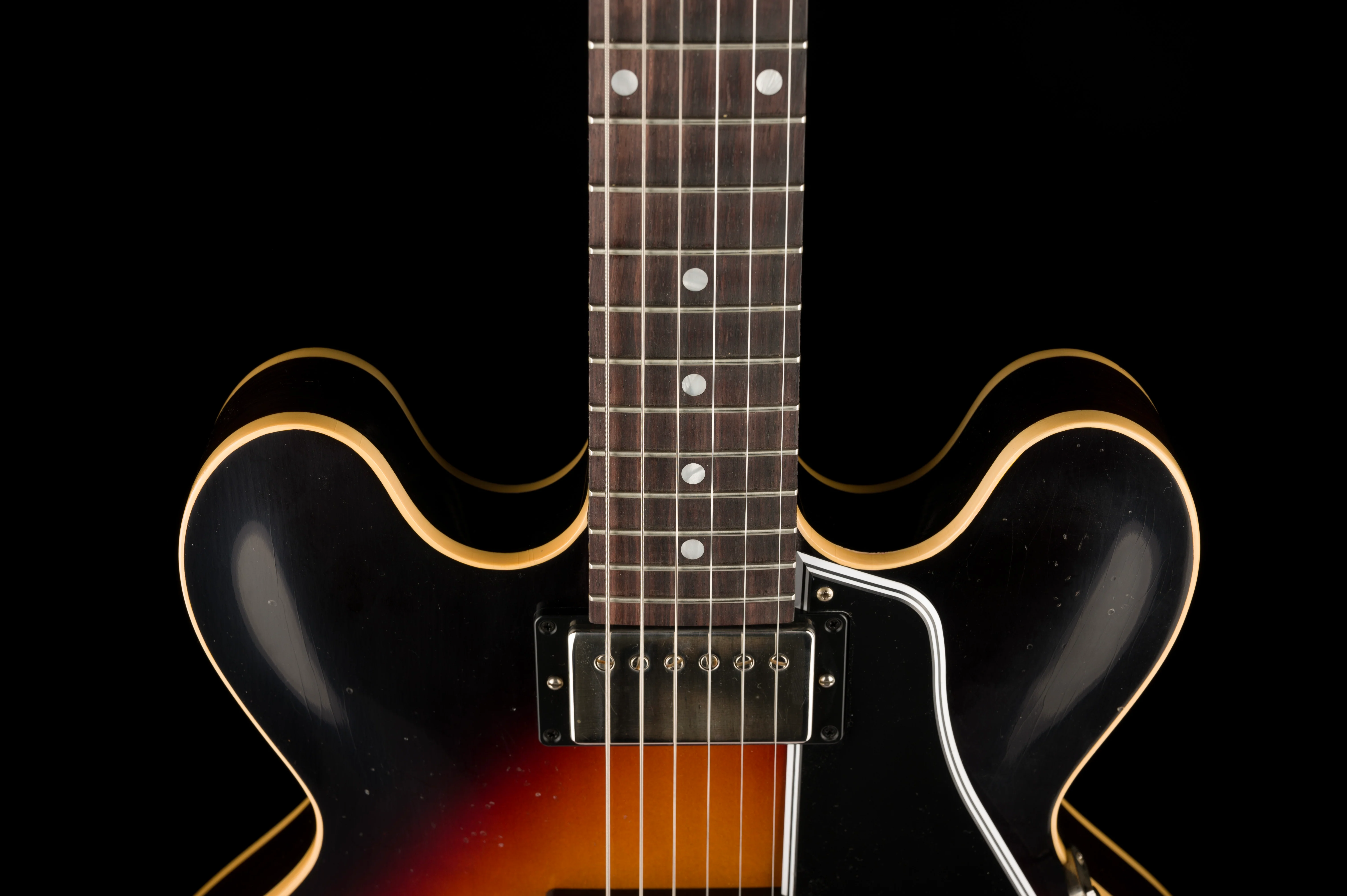 Gibson Custom Limited Edition 1958 ES-335 Murphy Lab Light Aged Tri-burst With Case - Demo - Image 3