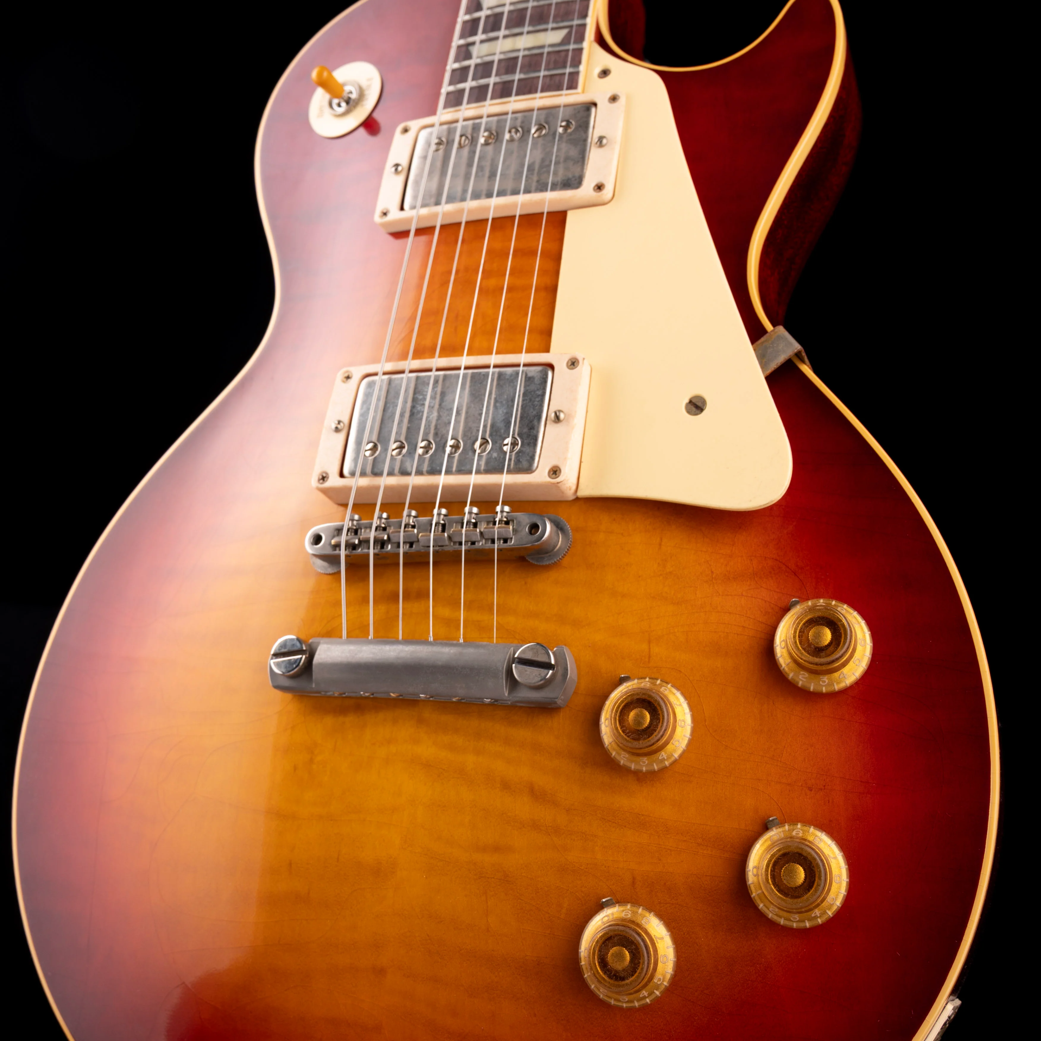 Gibson Custom Shop Murphy Lab 1959 Les Paul Standard Reissue Ultra Light Aged Factory Burst with Case - Image 5