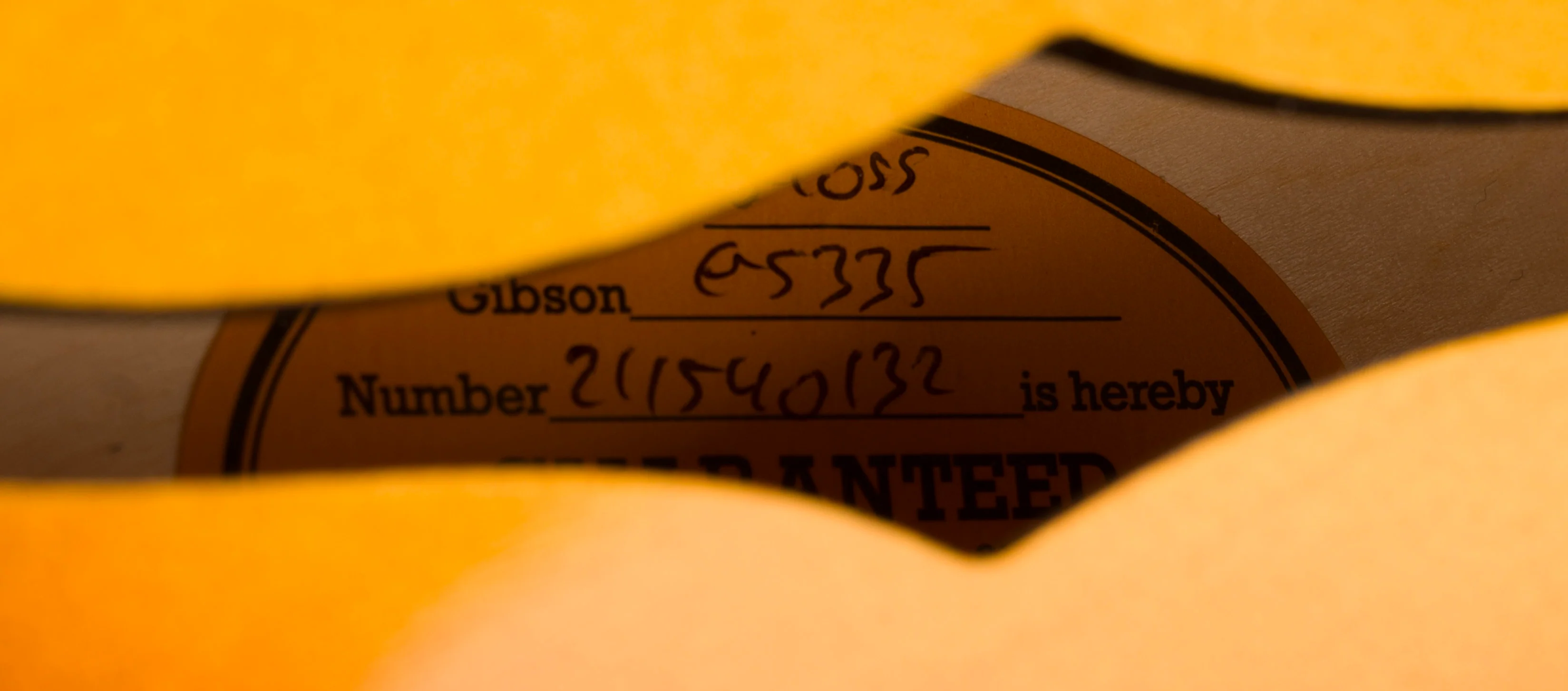 Gibson ES-335 Vintage Burst Electric Guitar - Image 11