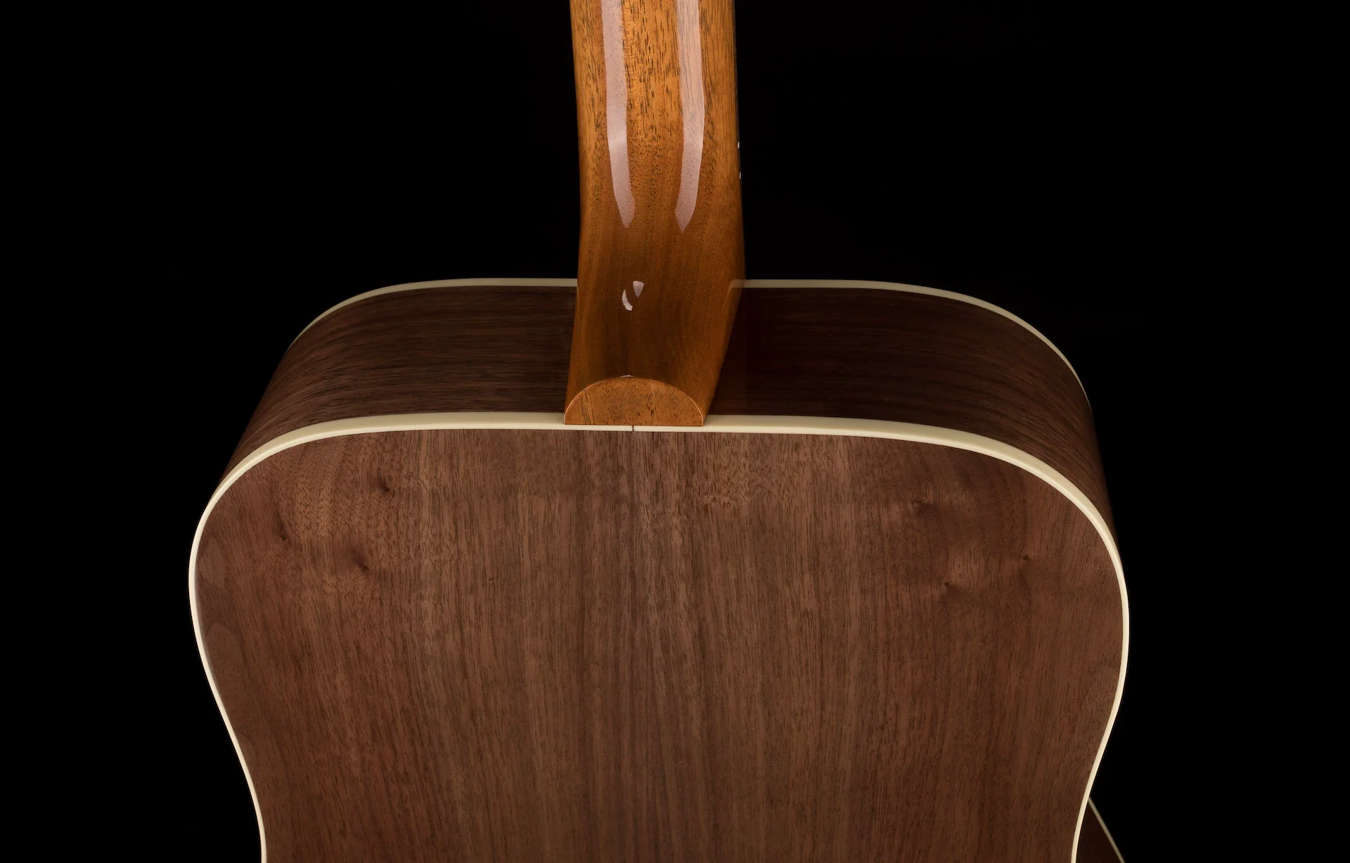 Gibson Hummingbird Studio Walnut Natural with Case - Image 16