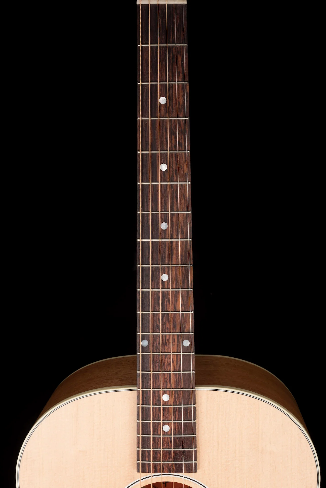 Gibson J-35 Faded Natural with Case - Image 13