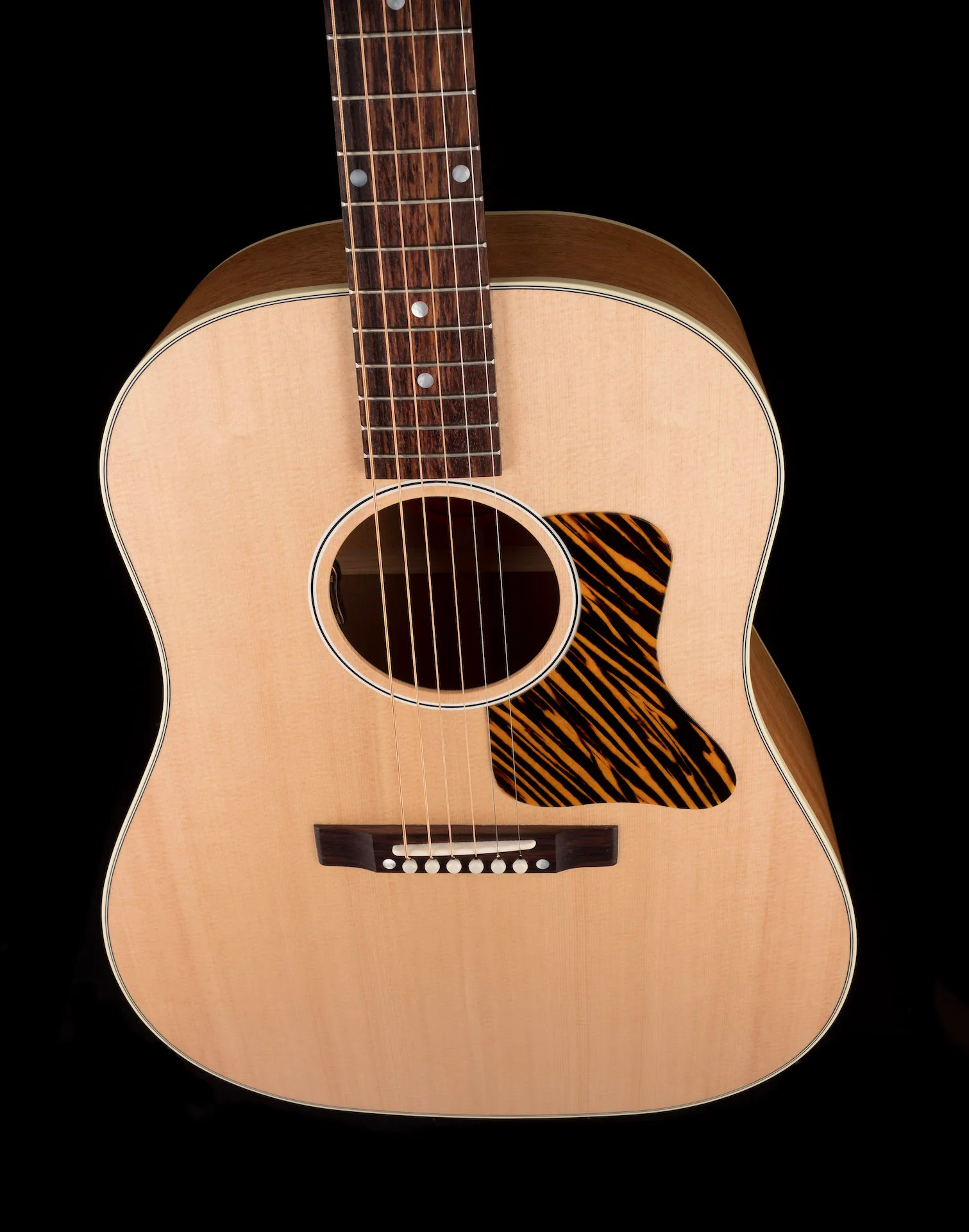 Gibson J-35 Faded Natural with Case - Image 5