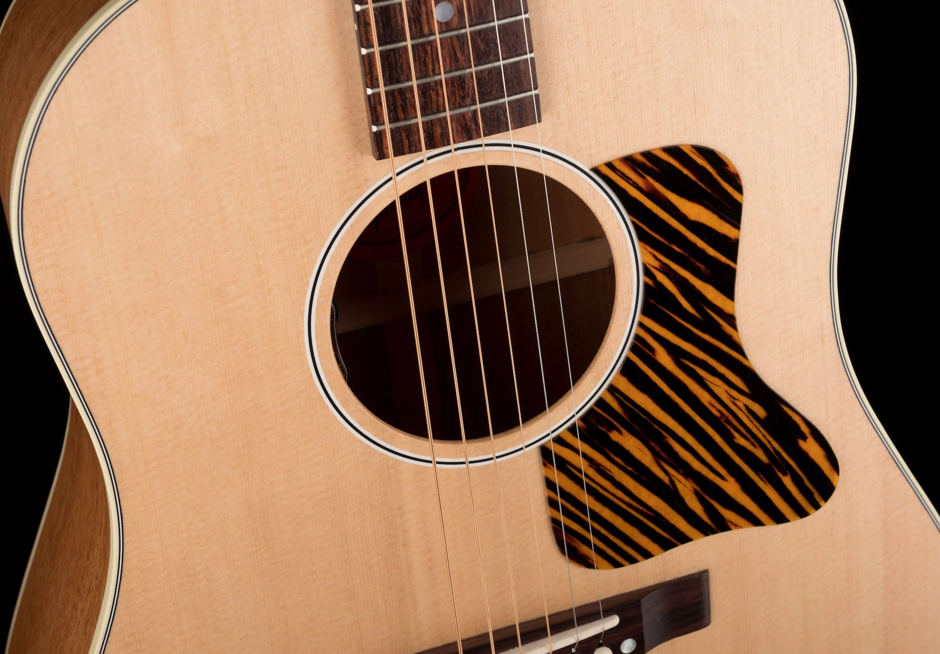Gibson J-35 Faded Natural with Case - Image 8