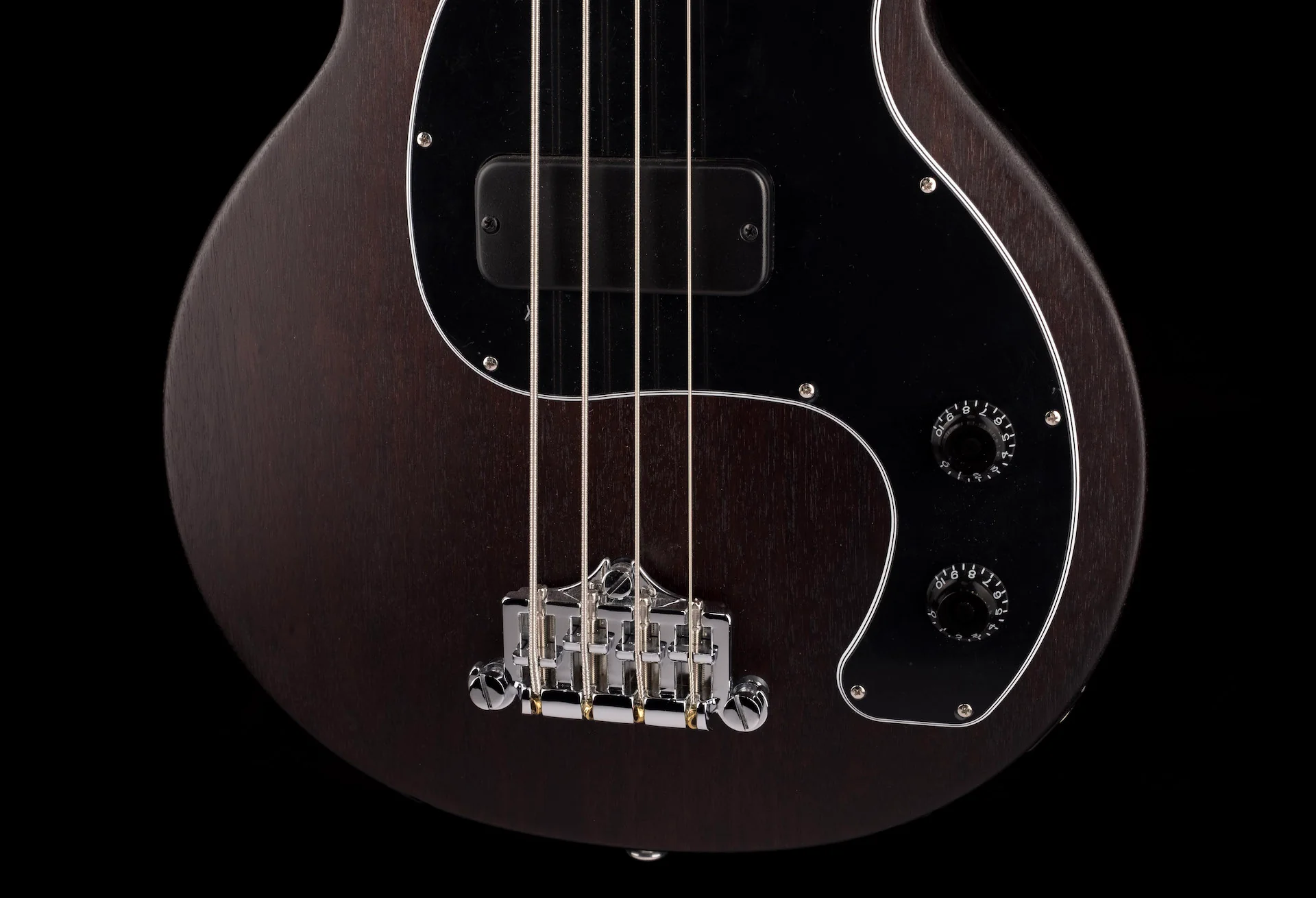 Gibson Les Paul Junior Tribute Worn Ebony DC Bass With Bag - Image 5