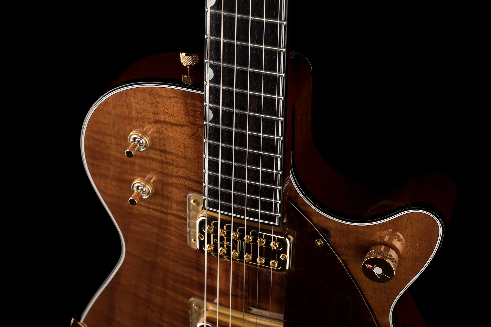 Gretsch G6134T Limited Edition Penguin Koa with Bigsby Natural Electric Guitar With Case - Image 4