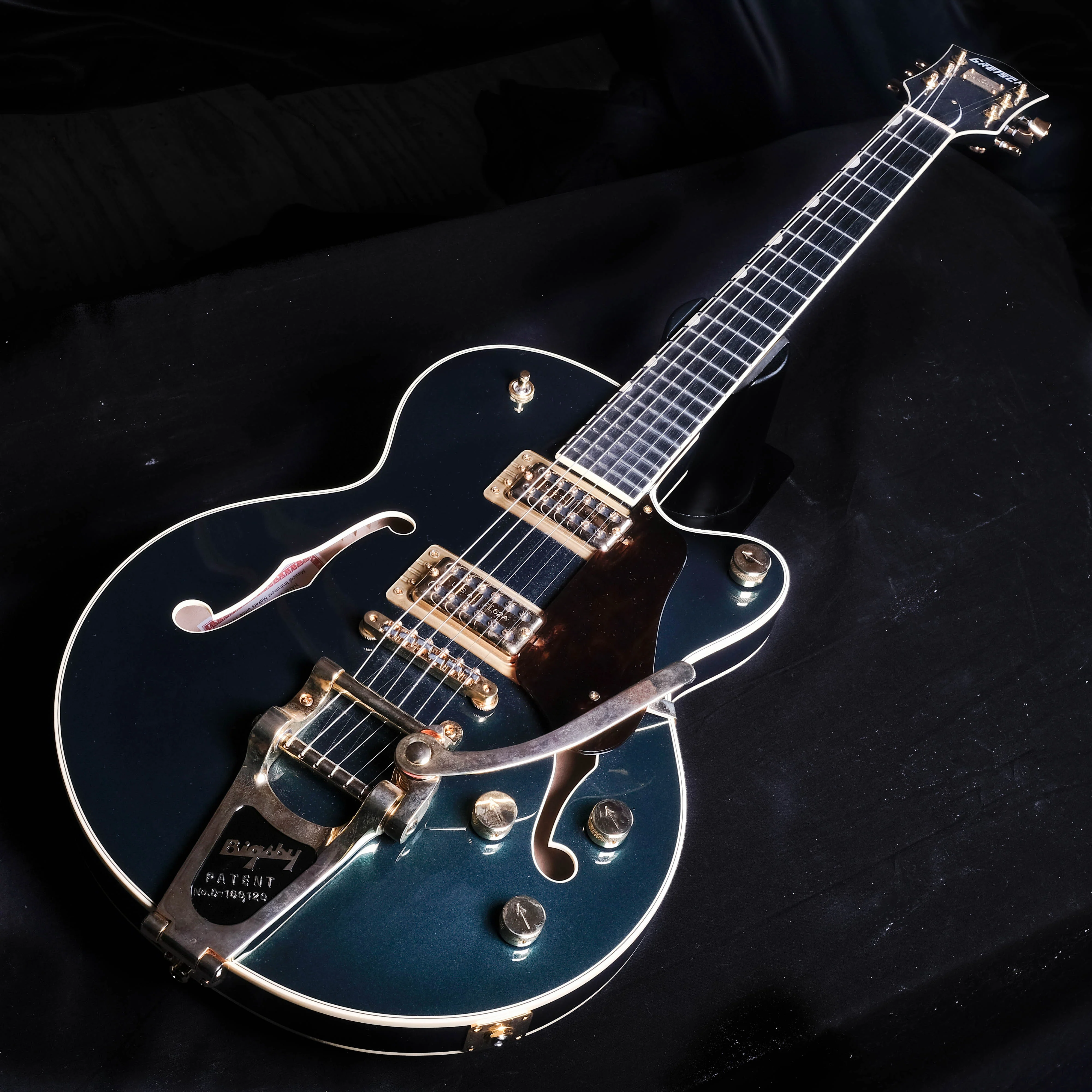 Gretsch G6659TG Players Edition Broadkaster Jr. Center Block - Cadillac Green, Bigsby Tailpiece - Image 3