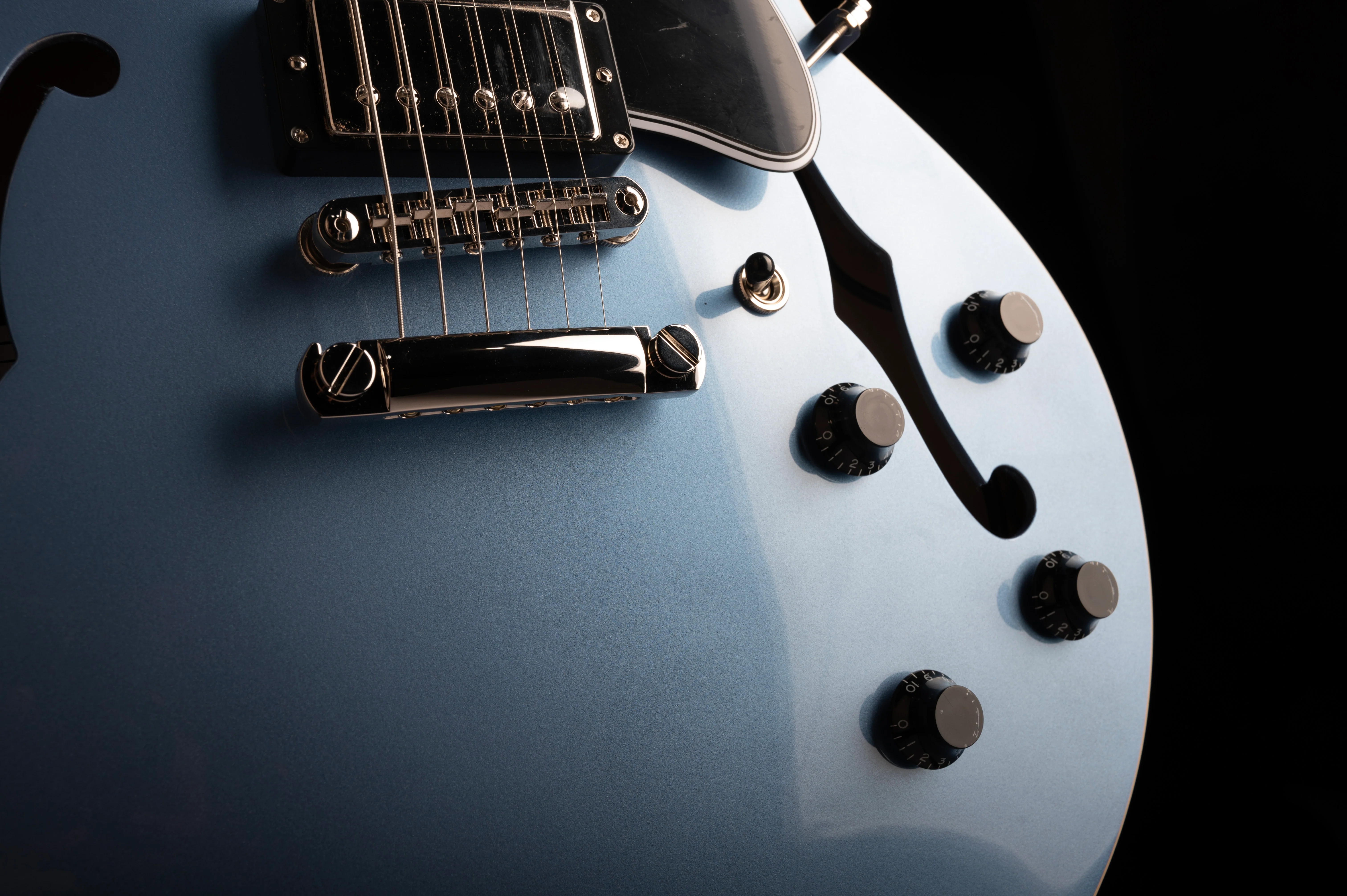 Heritage Limited Edition Standard H-535 Pelham Blue with Case - Image 9