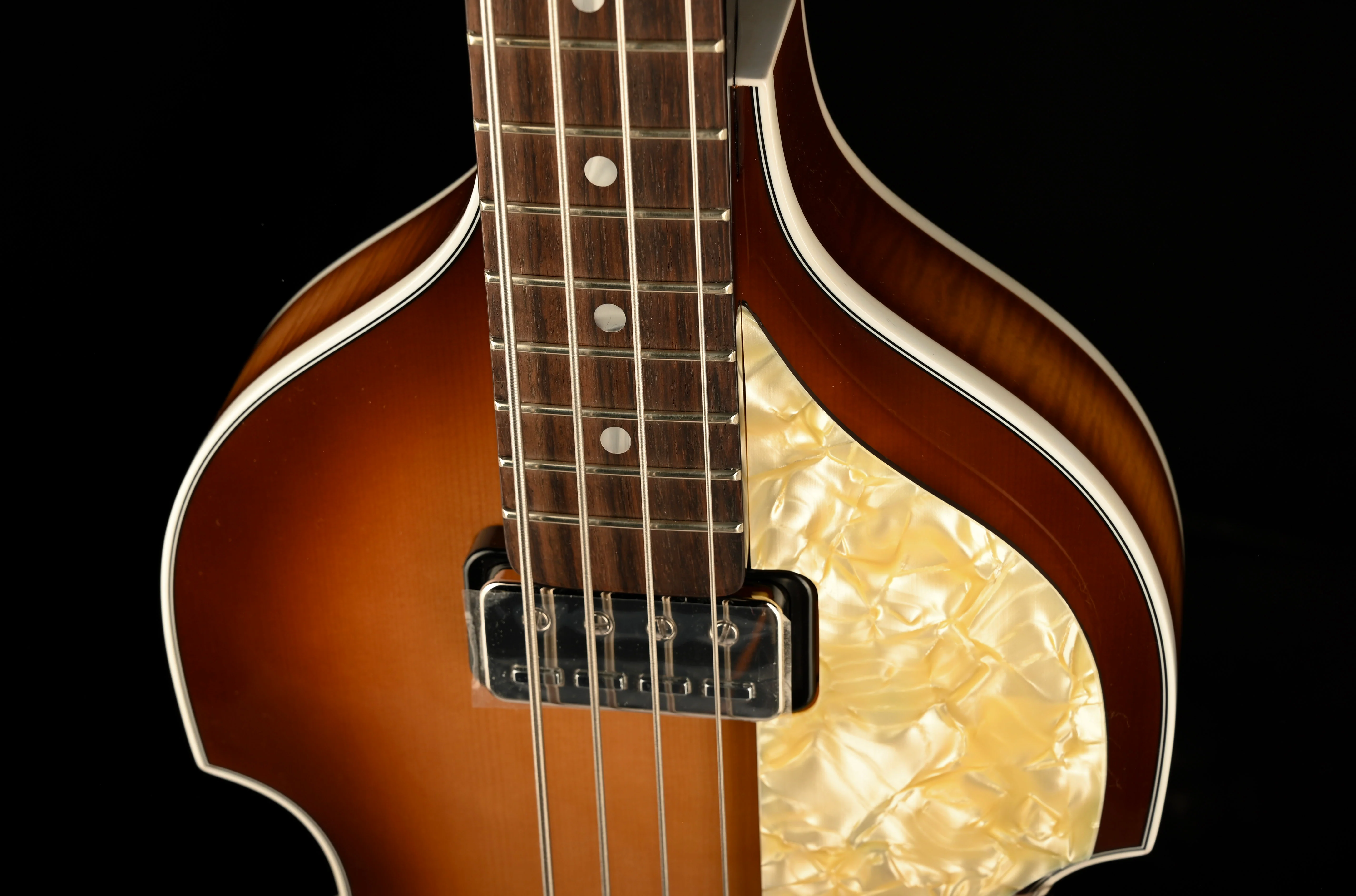 Hofner 1962 Reissue Violin Bass Sunburst with Vintage Case - H500/1-62-O - Image 3