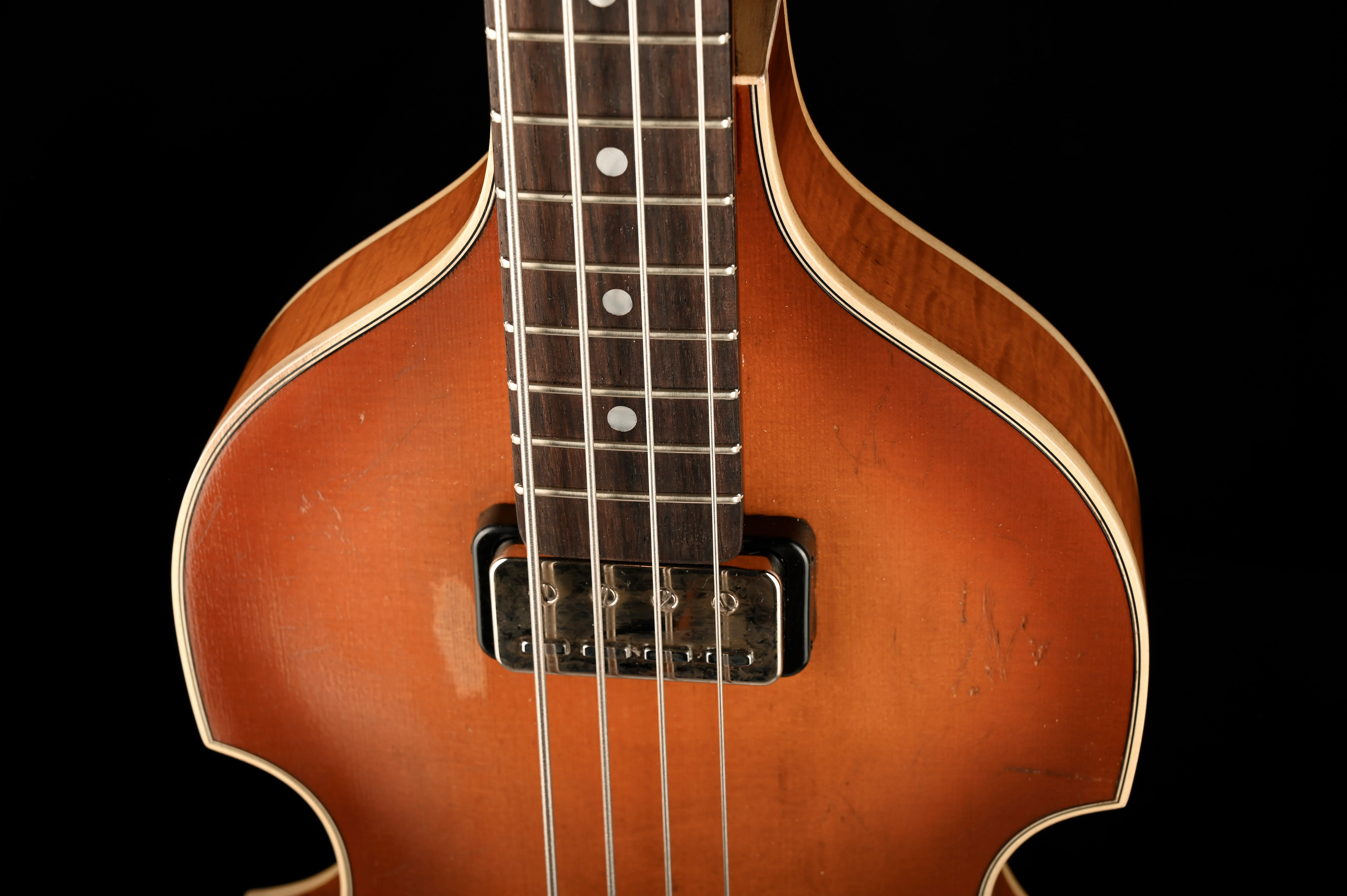 Hofner 1963 Reissue Violin Bass Vintage Aged Sunburst H500/1-63-RLC with Case - Image 3