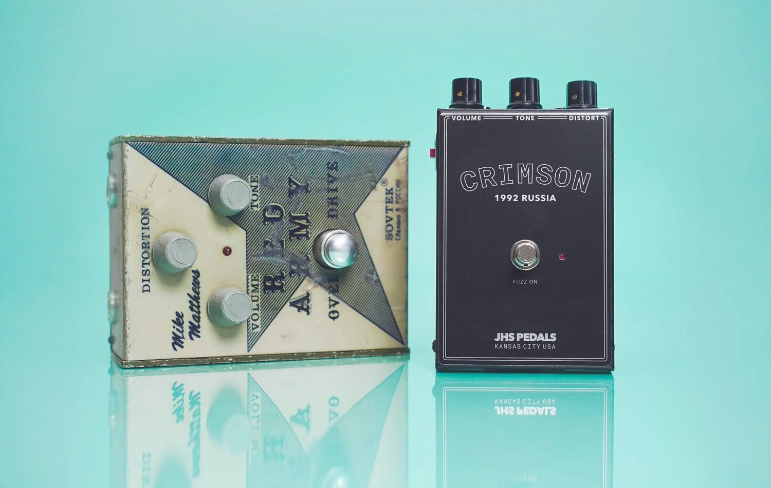 JHS Legends of Fuzz Series Crimson Fuzz Guitar Pedal - Image 4