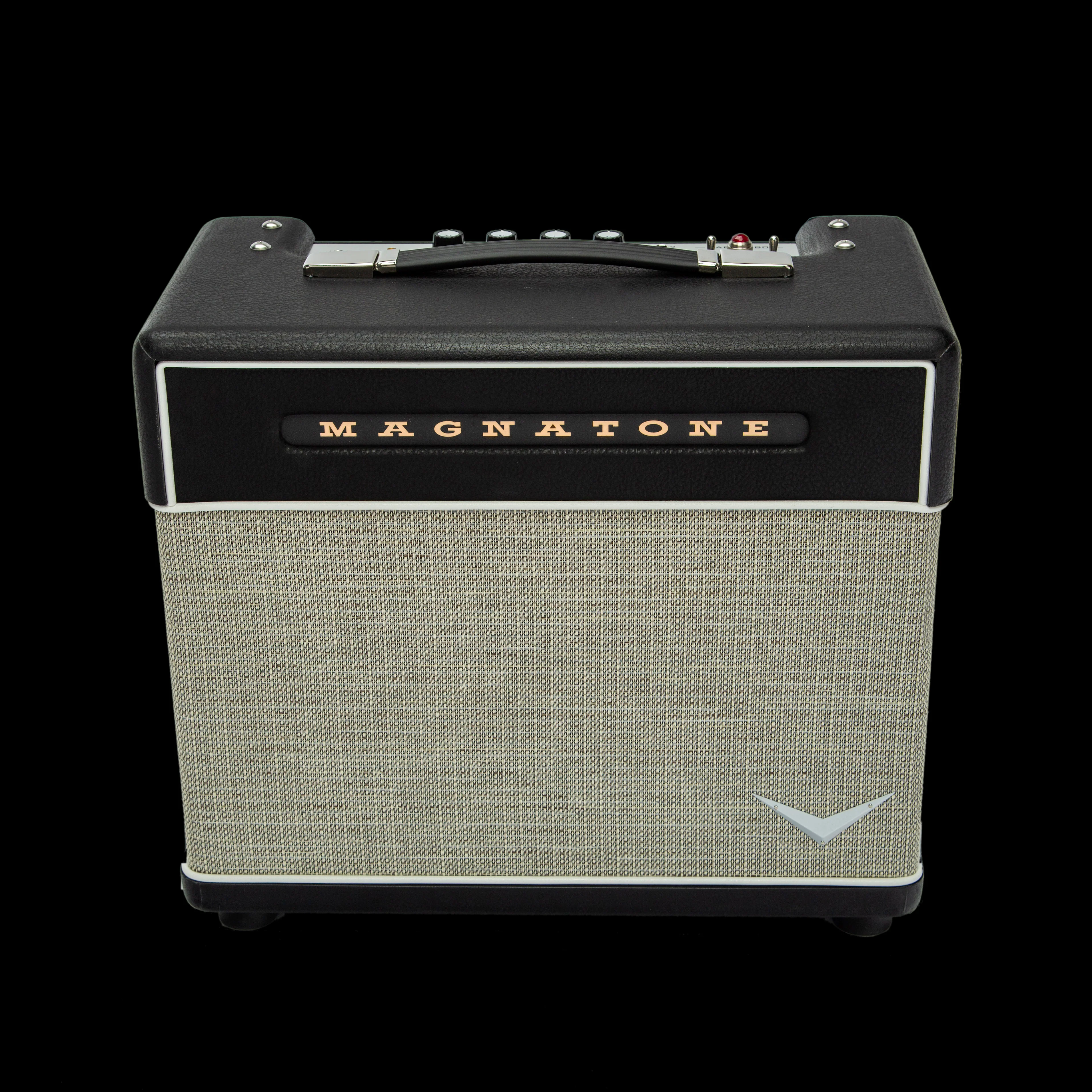 Magnatone Baby M-80 1x10" Guitar Amp Combo - Image 3