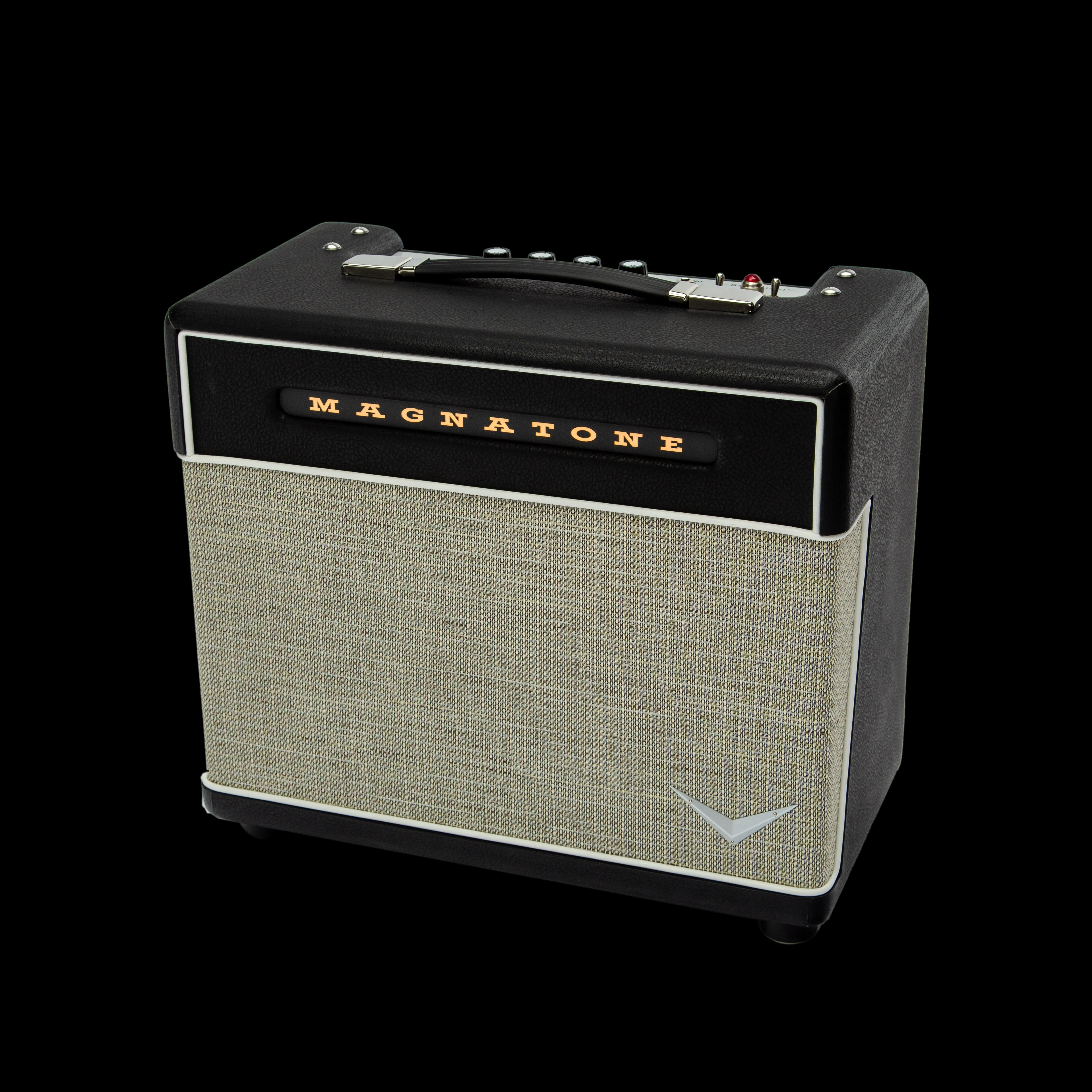 Magnatone Baby M-80 1x10" Guitar Amp Combo - Image 8