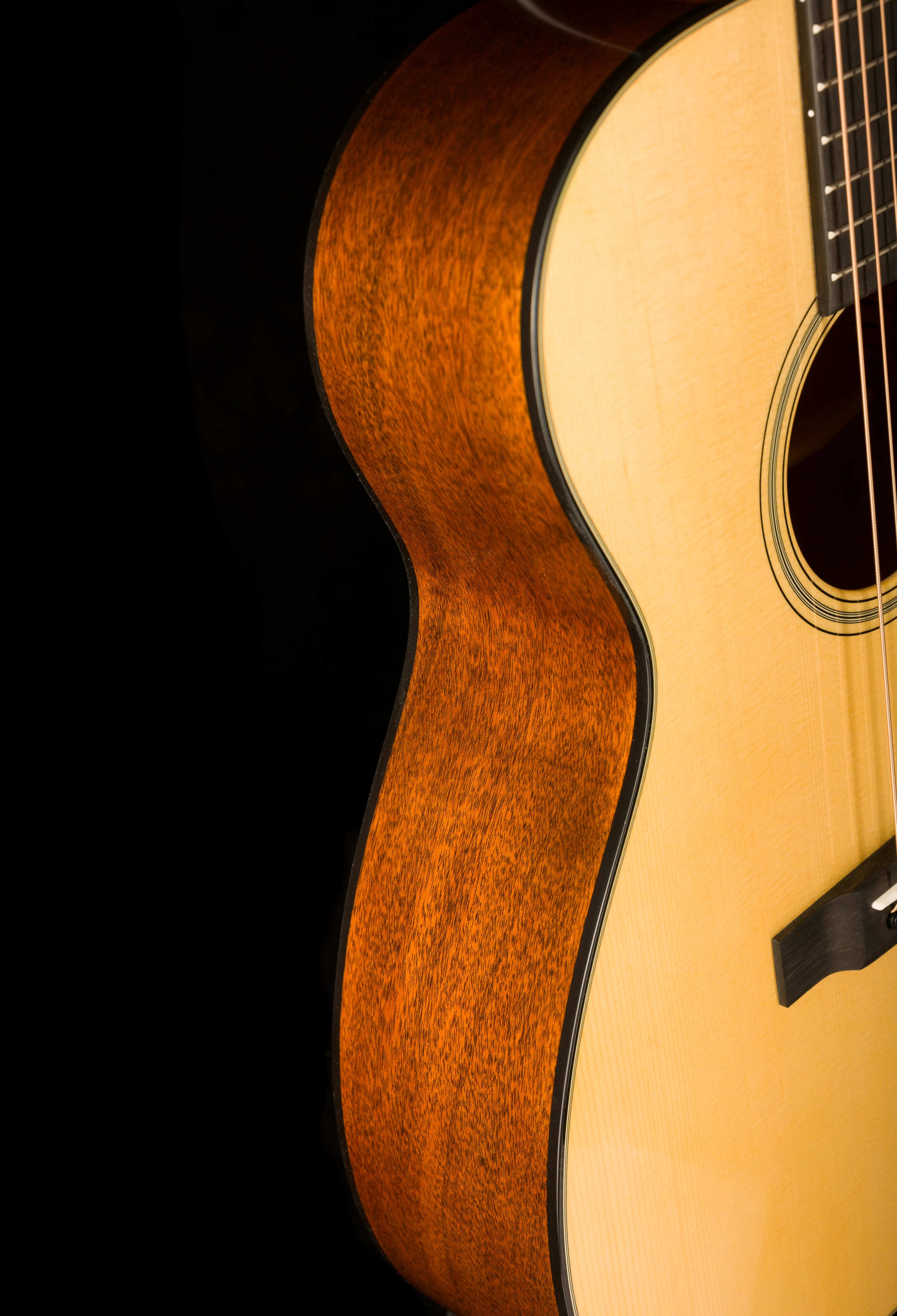 Martin 00-18 Sitka Solid Spruce Top Solid Mahogany Back & Sides Acoustic Guitar - Image 10