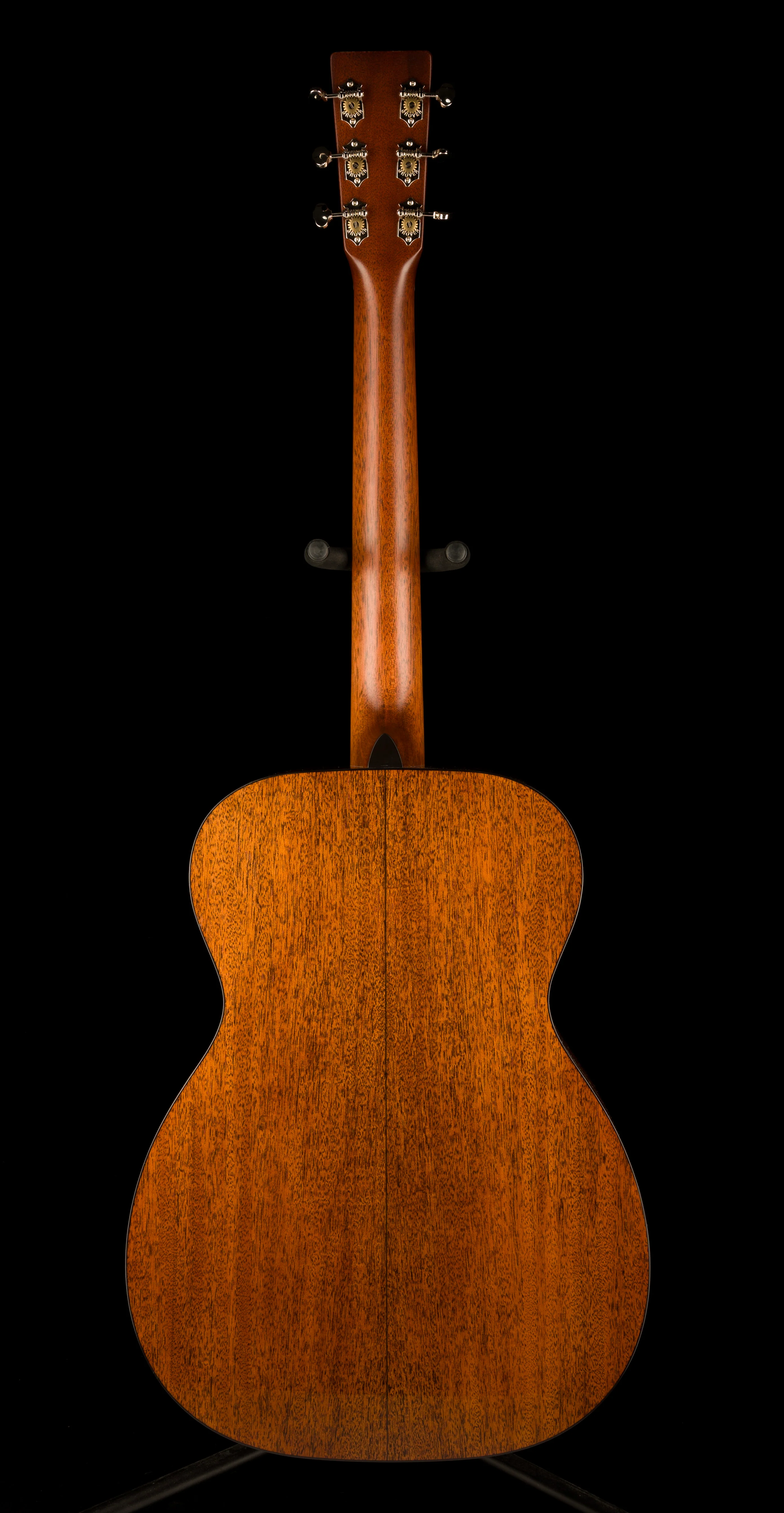 Martin 00-18 Sitka Solid Spruce Top Solid Mahogany Back & Sides Acoustic Guitar - Image 13