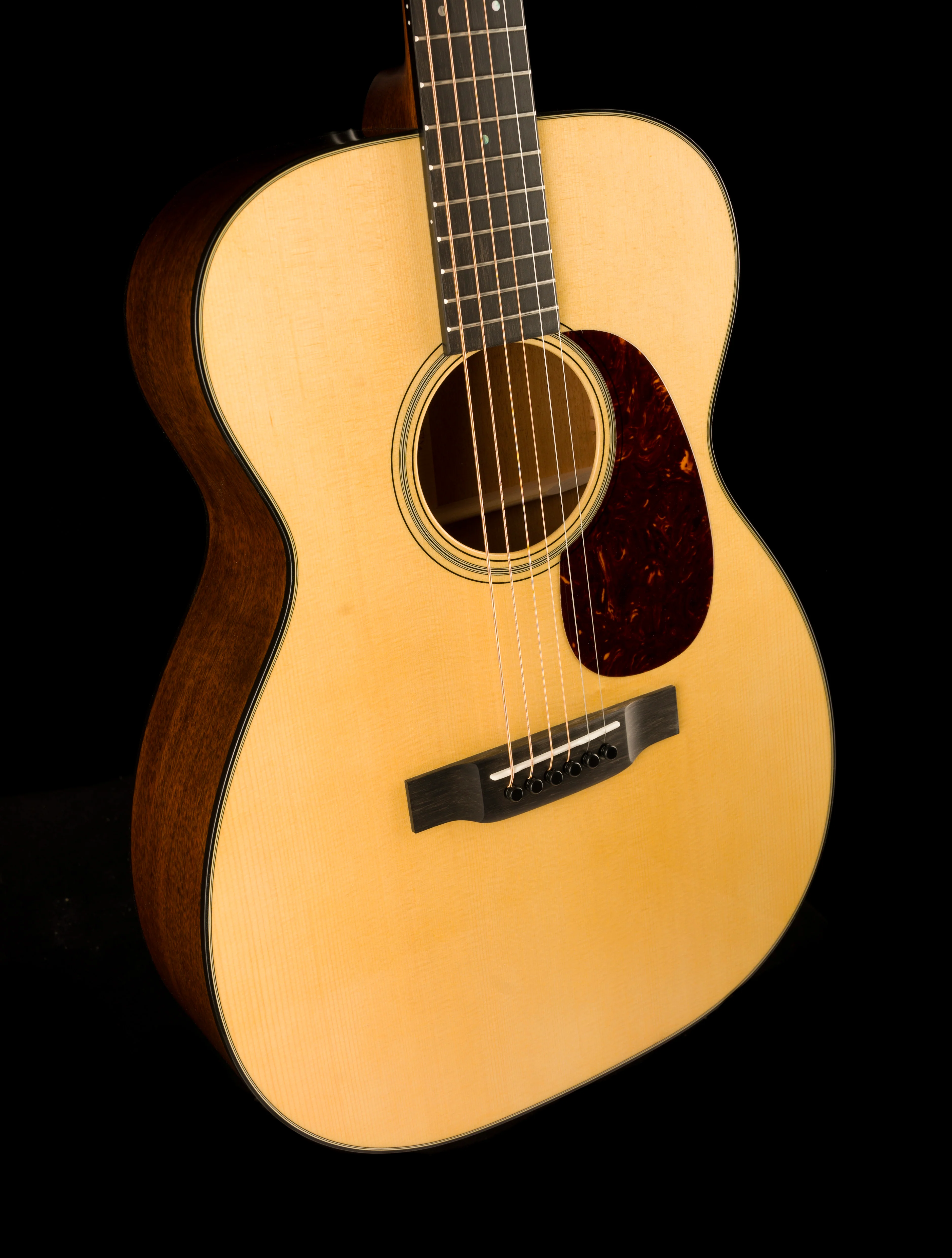 Martin 00-18 Sitka Solid Spruce Top Solid Mahogany Back & Sides Acoustic Guitar - Image 9