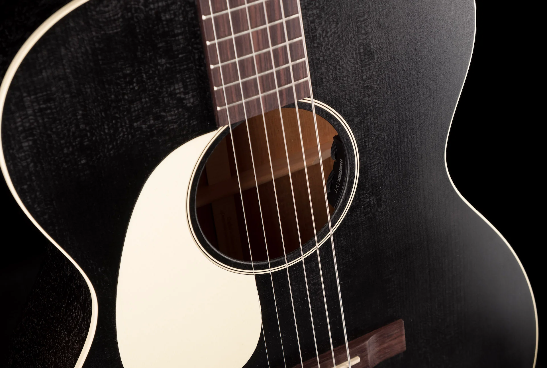 Martin 000-17E Black Smoke Left Handed with Case - Image 8