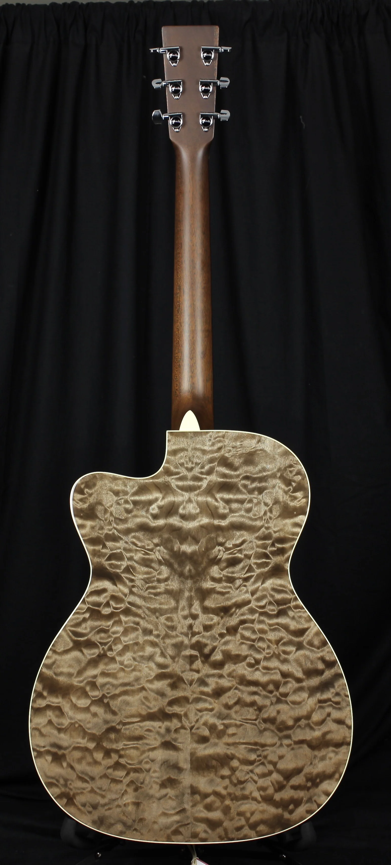 Martin Custom Edition 000-14 Fret Acoustic Venetian Cutaway NAMM 2018 - Image 5
