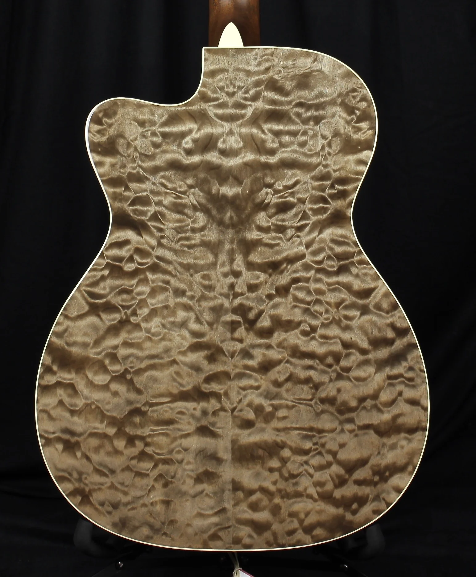 Martin Custom Edition 000-14 Fret Acoustic Venetian Cutaway NAMM 2018 - Image 6