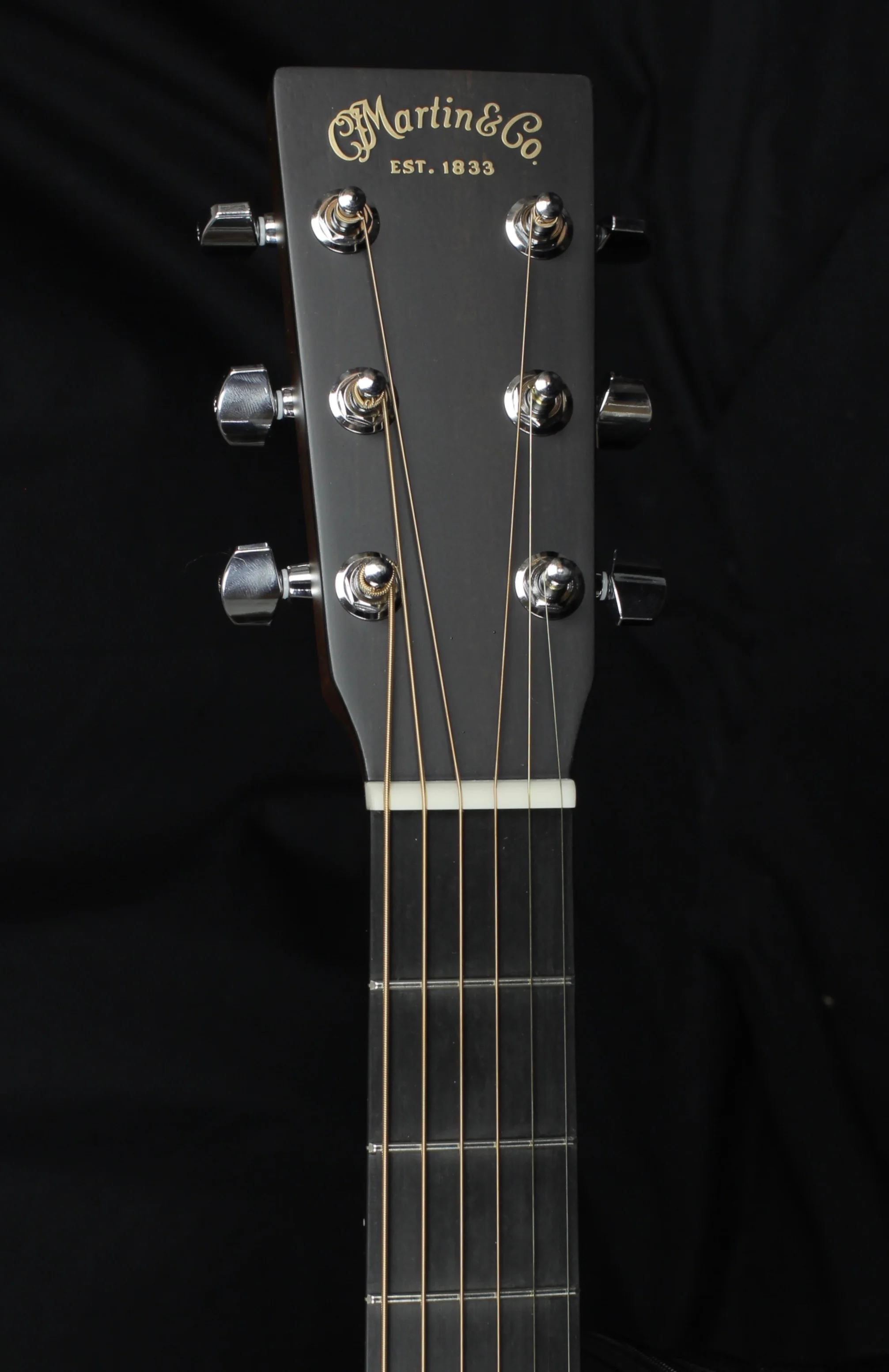 Martin Custom Edition 000-14 Fret Acoustic Venetian Cutaway NAMM 2018 - Image 7