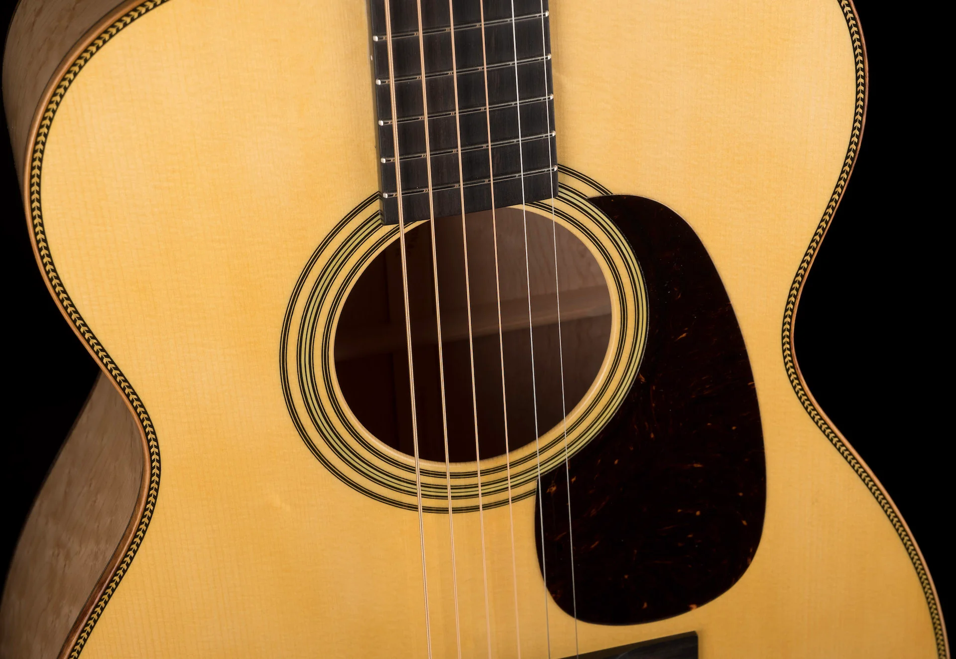 Martin Custom Shop 00-28 Deep Body Birdseye Maple with Alpine Spruce Top - Image 8