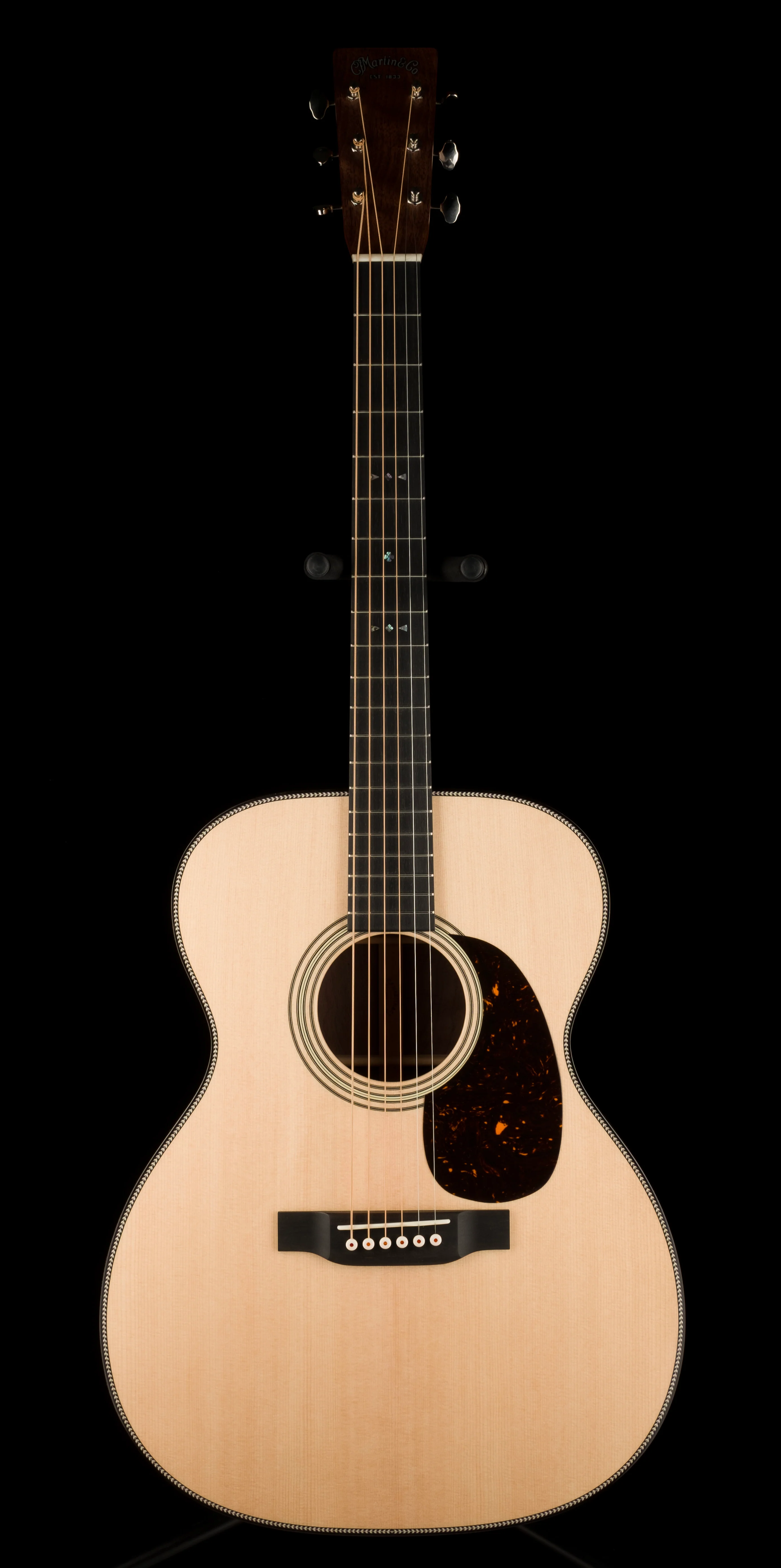 Martin Custom Shop 000-28 Figured Black Walnut With Sitka Spruce - Image 2