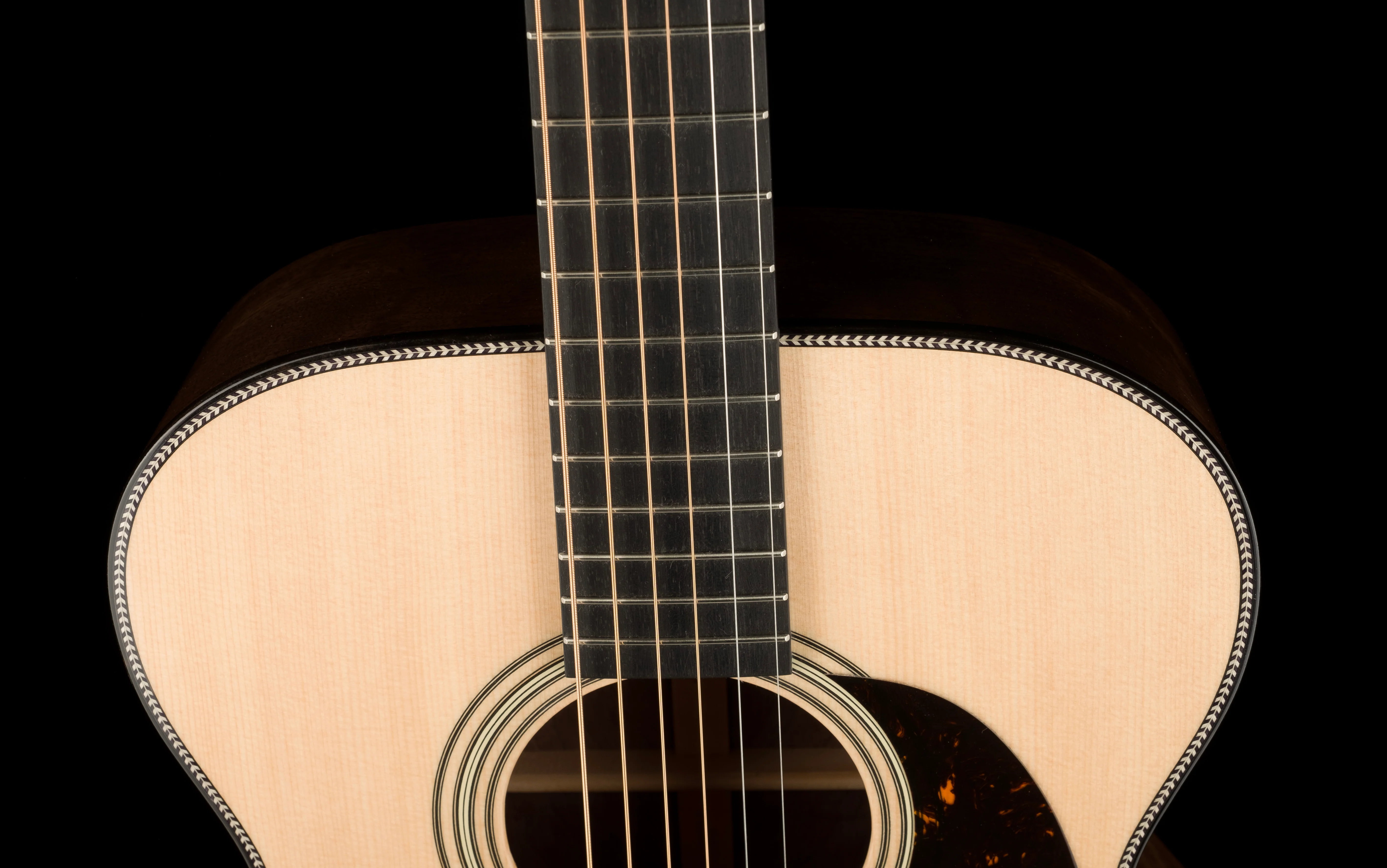 Martin Custom Shop 000-28 Figured Black Walnut With Sitka Spruce - Image 3