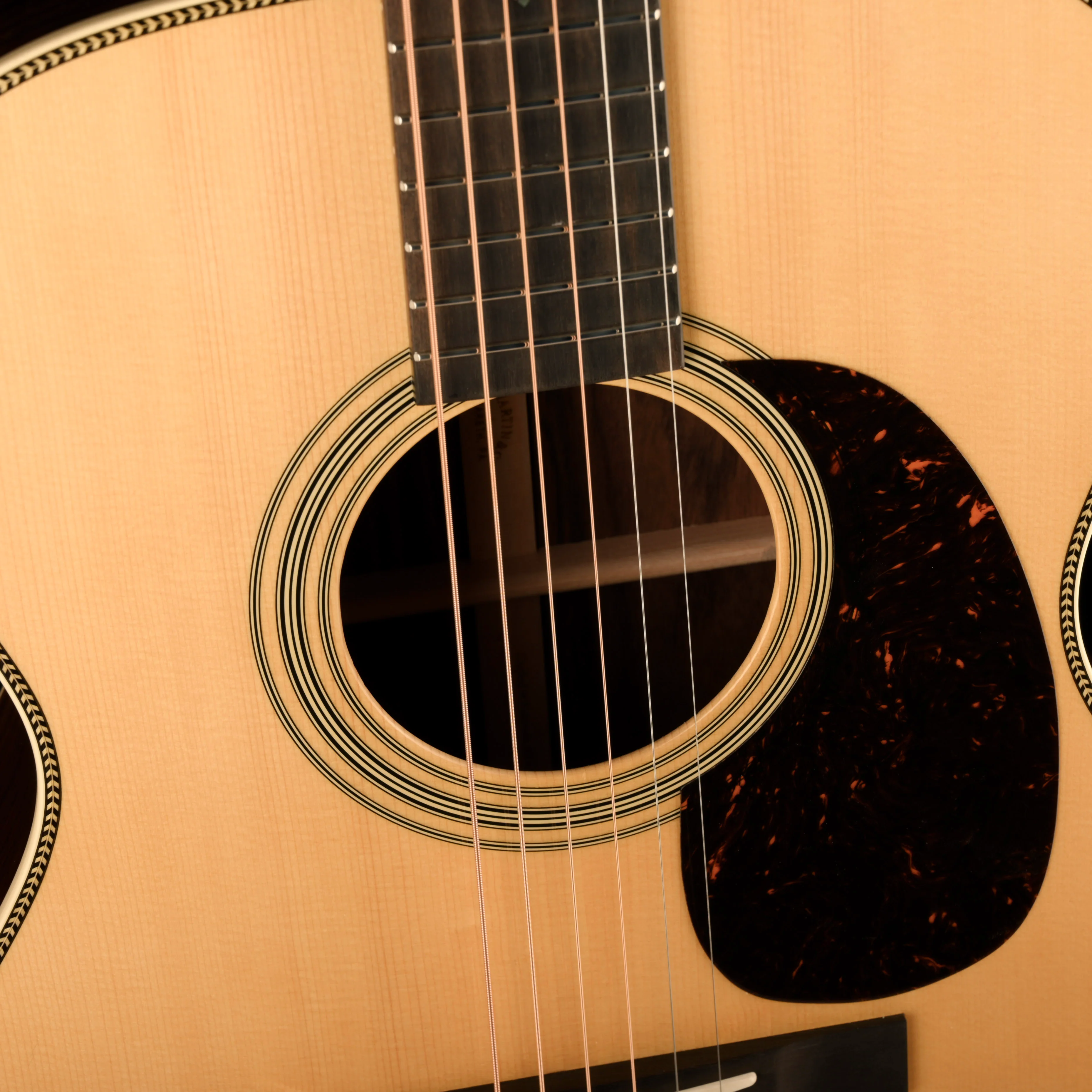 Martin Custom Shop 000-28 Wild Grain East Indian Rosewood Italian Alpine Spruce Top Acoustic - Image 4