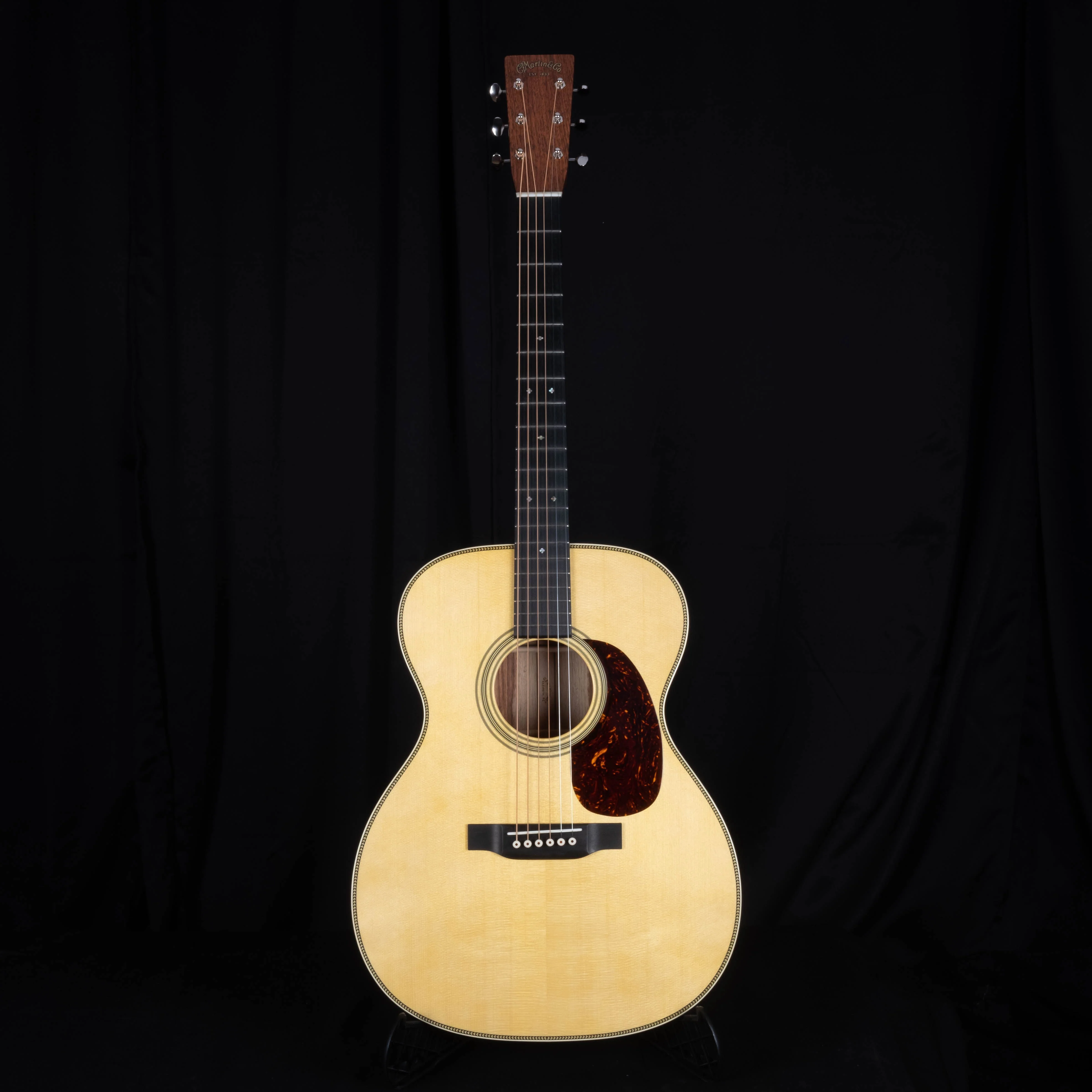 Martin Custom Shop 000 Size 28 Style Guatemalan Rosewood with Engelmann Spruce Top - Image 2