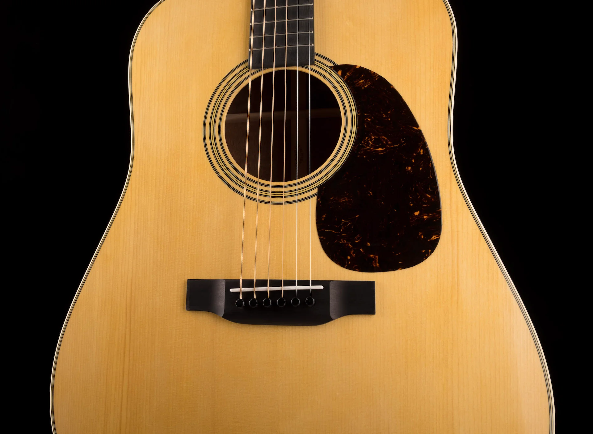Martin Custom Shop D-28 Quilted Pommele Sapele with Adirondack Spruce With Case - Image 7