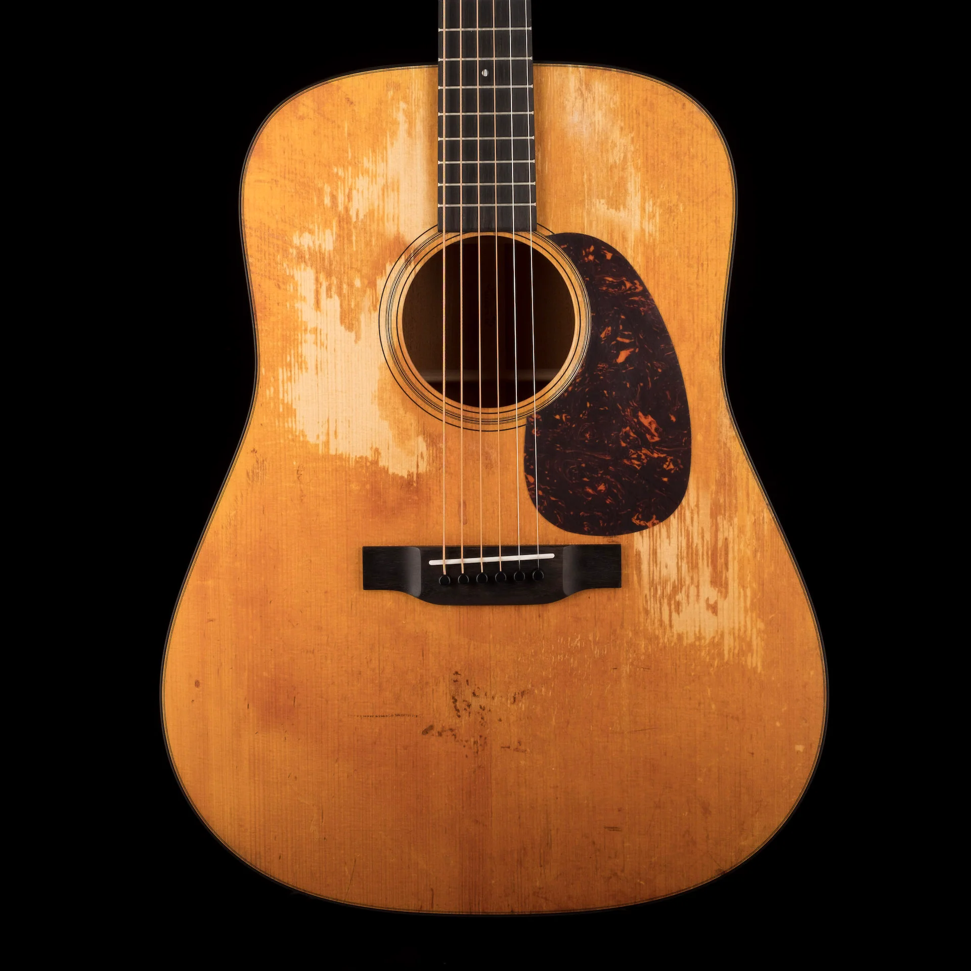 Martin D-18 Street Legend Natural with Case