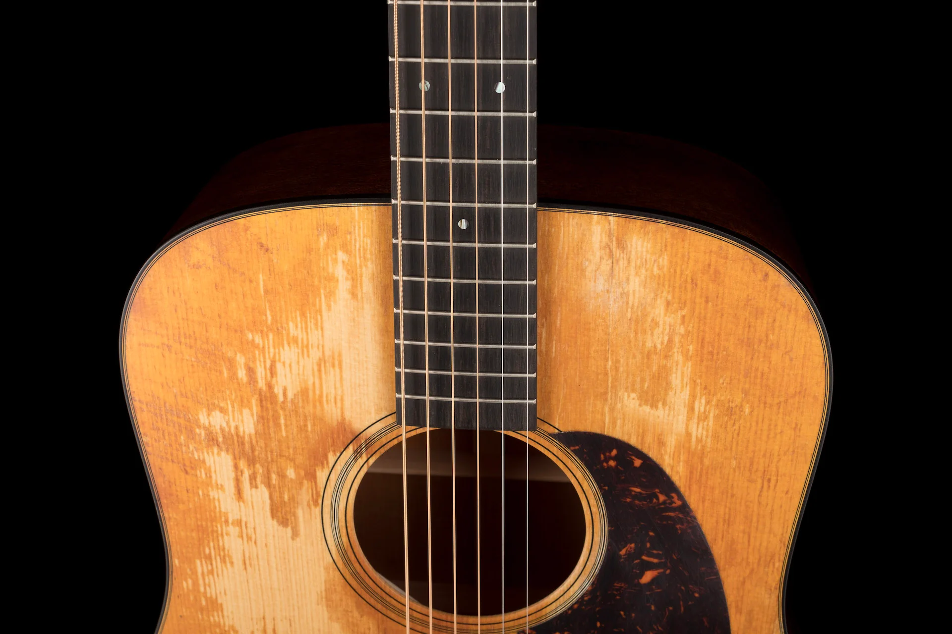 Martin D-18 Street Legend Natural with Case - Image 4