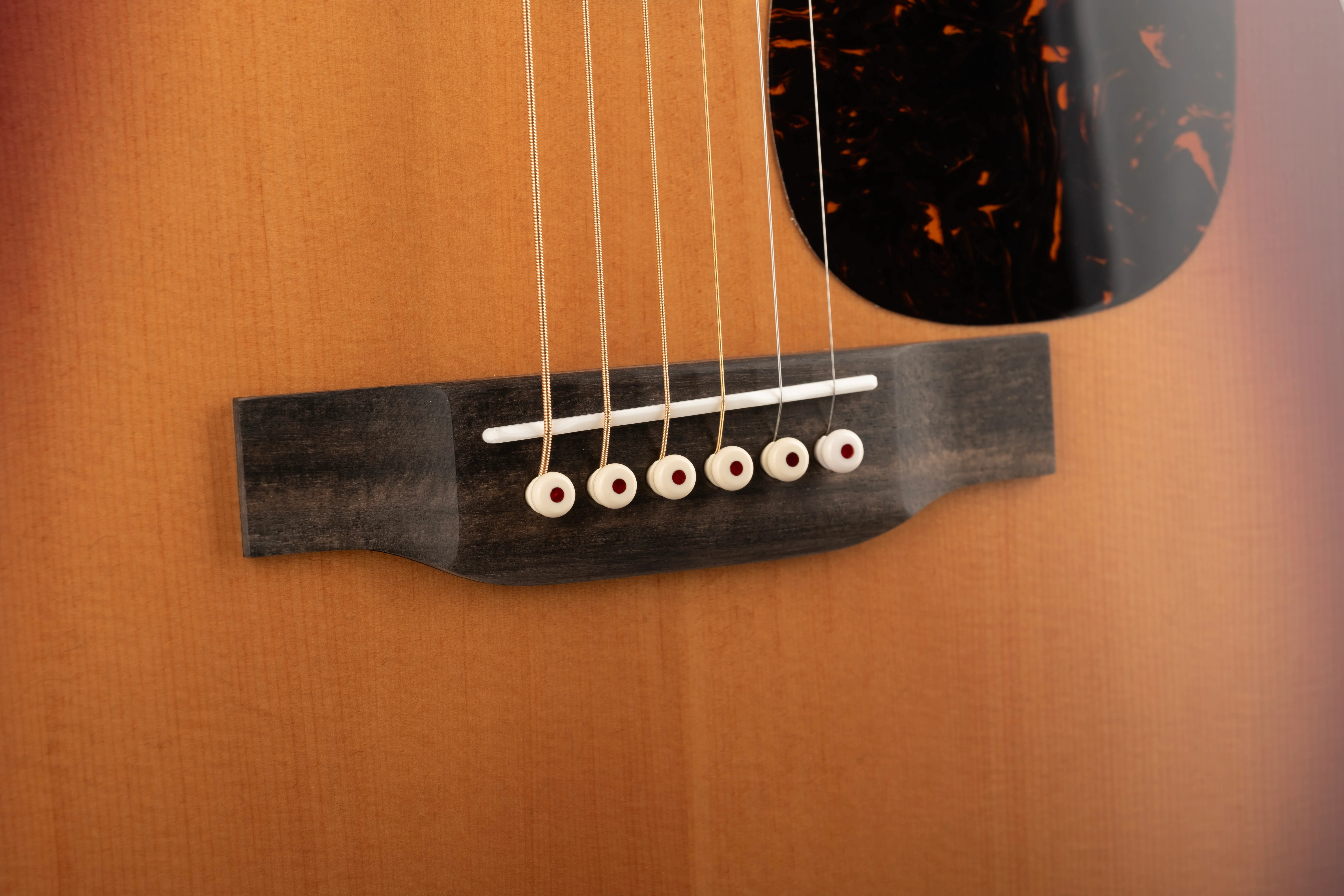Martin D-28 Satin Amberburst with Case - Image 6