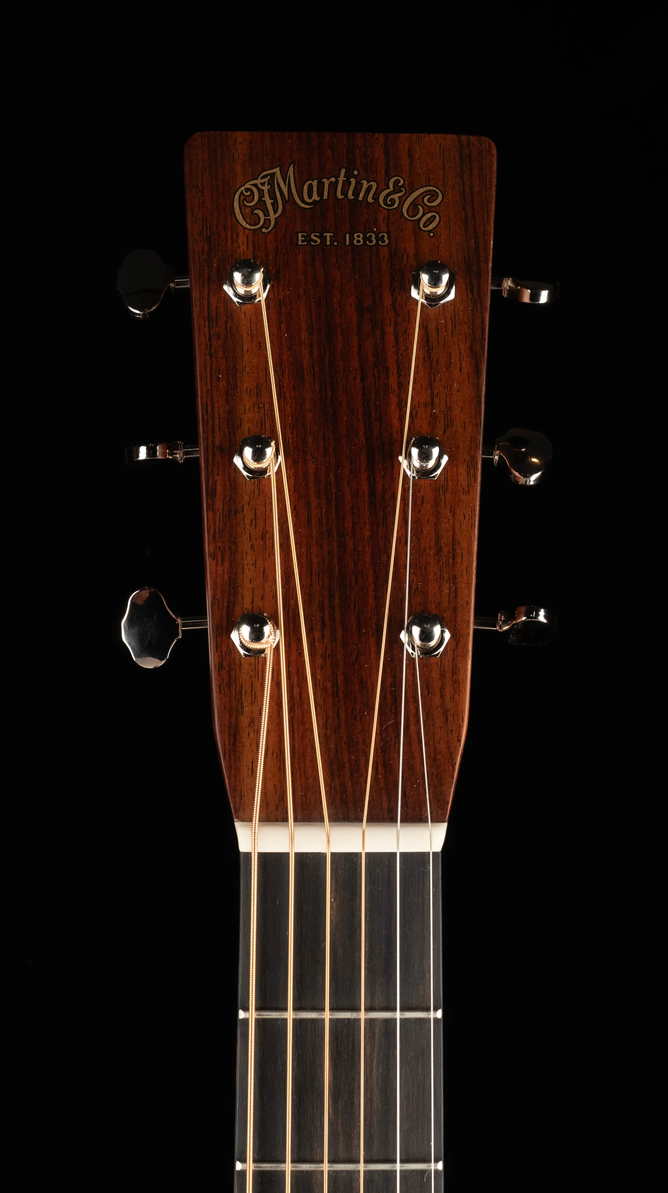 Martin OM-28 Acoustic Guitar with Case - Image 10