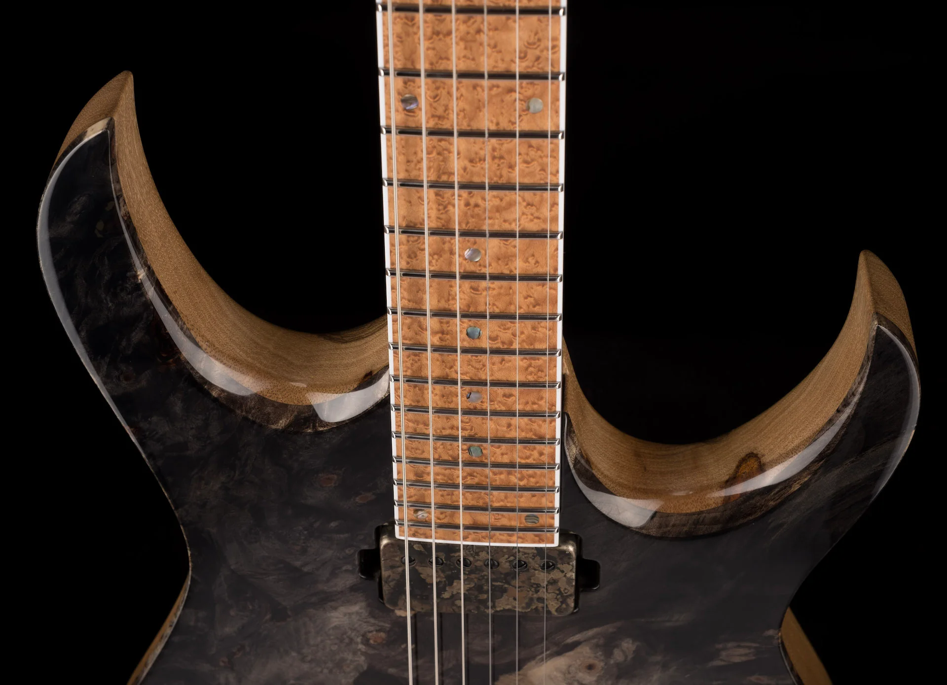 Mayones Duvelle Elte 6 40th Anniversary Master Builder Buckeye Burl Top Natural Fade Gloss Blackburst - Image 3