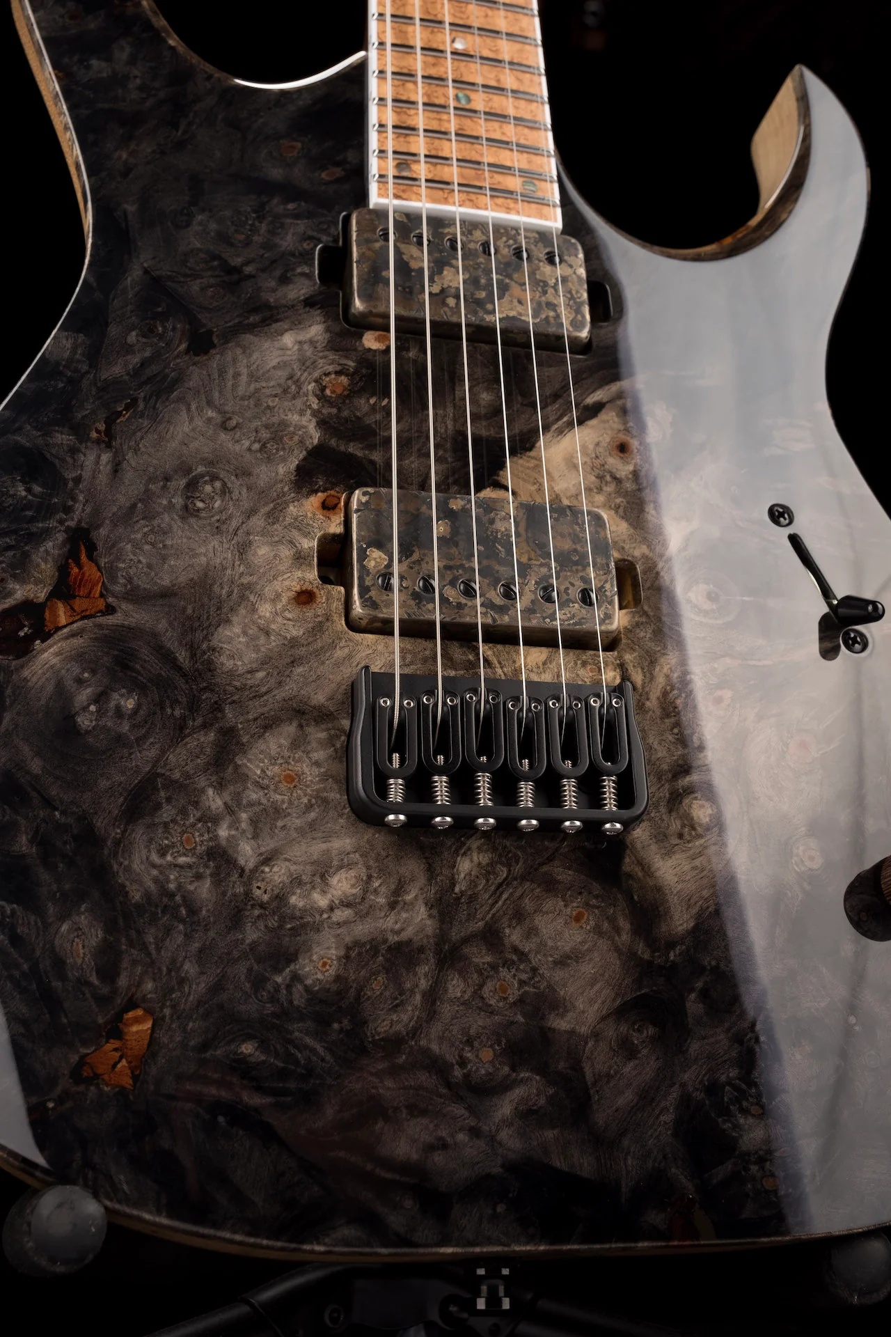 Mayones Duvelle Elte 6 40th Anniversary Master Builder Buckeye Burl Top Natural Fade Gloss Blackburst - Image 9