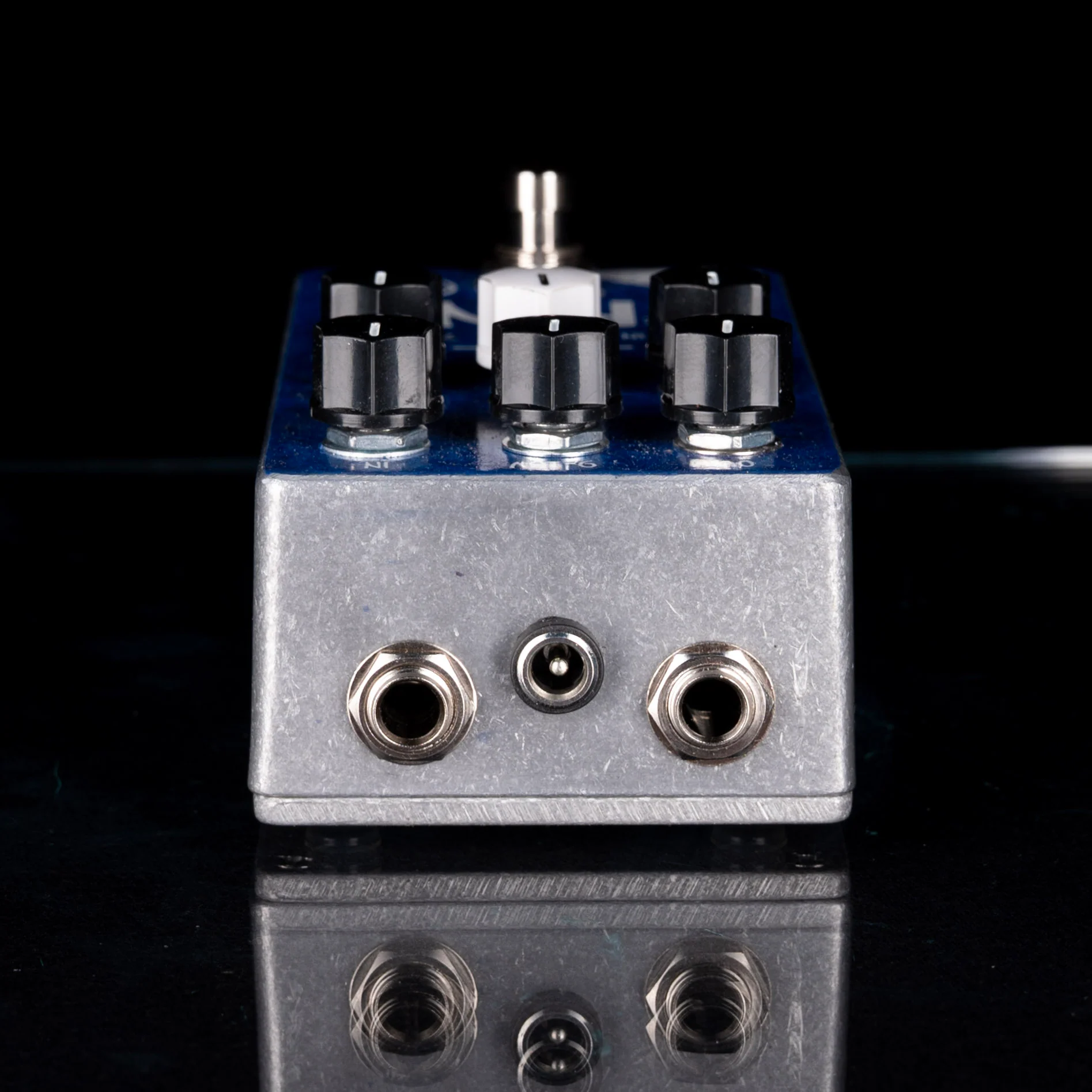 Menatone The King Overdrive Guitar Effect Pedal Small - Image 3