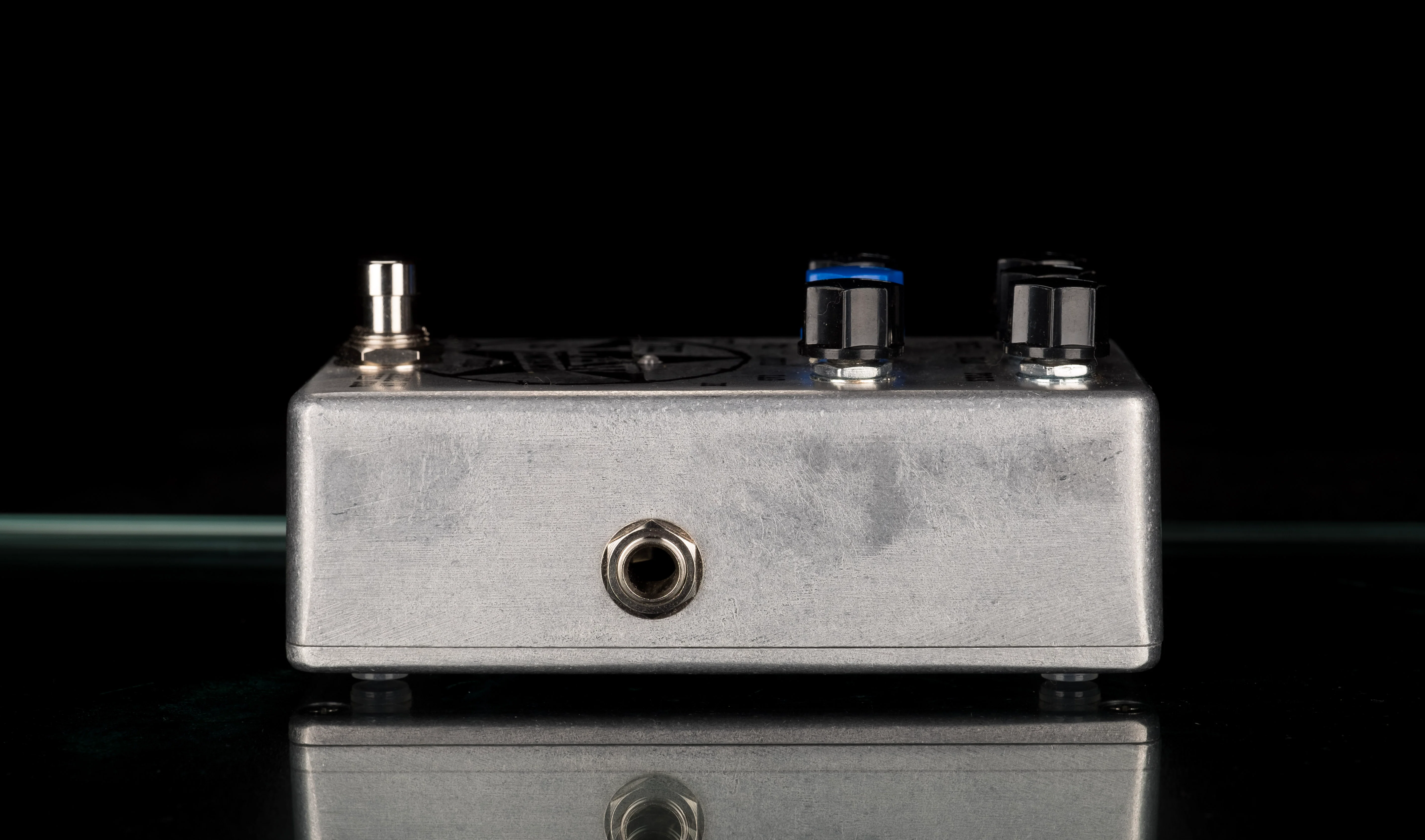 Menatone The Law Bender Silicone Fuzz Guitar Effect Pedal - Image 6