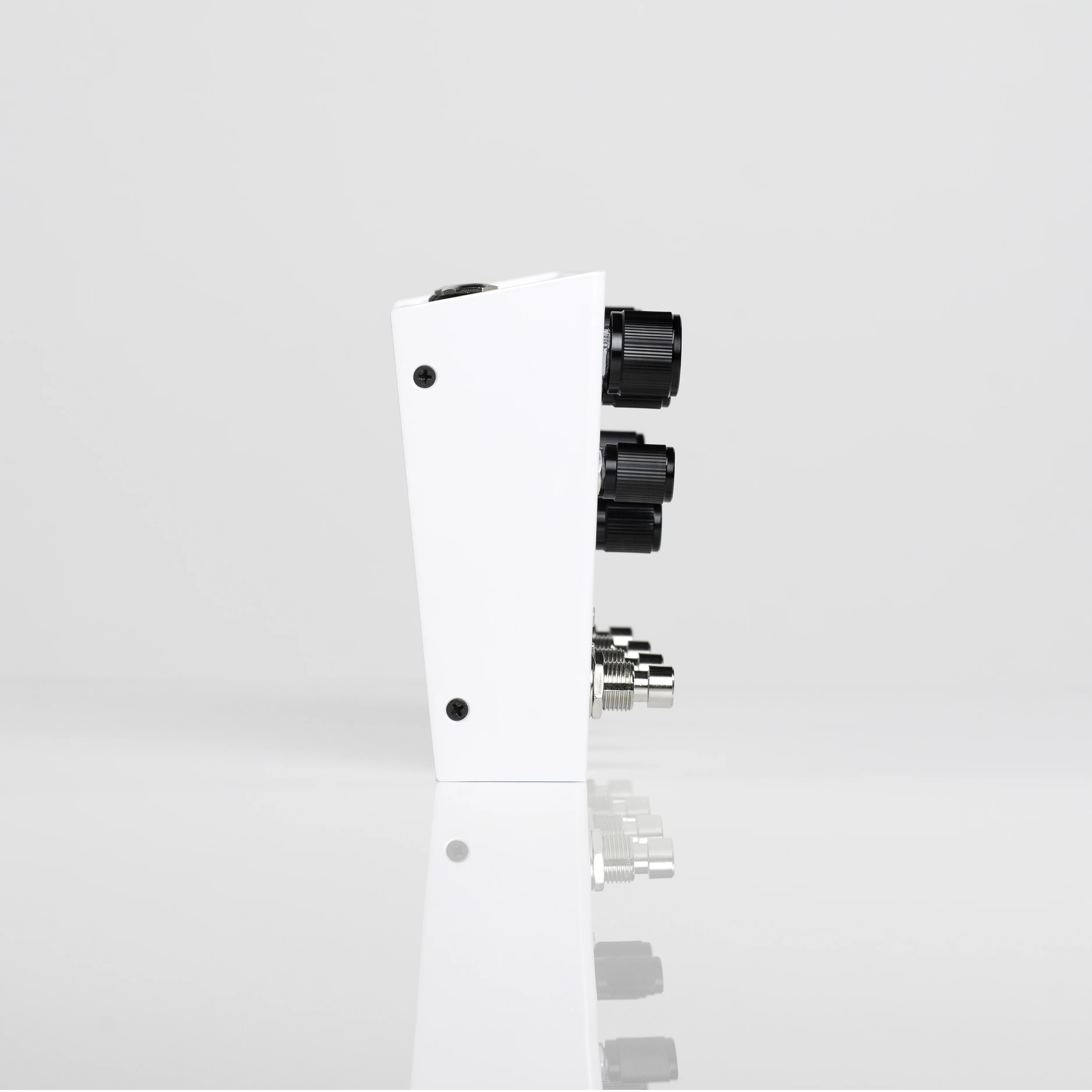 Meris LVX Modular Delay Guitar Effect Pedal - Image 4